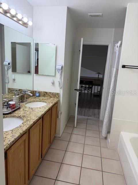 2871 PICADILLY Cir KISSIMMEE, FL 34747