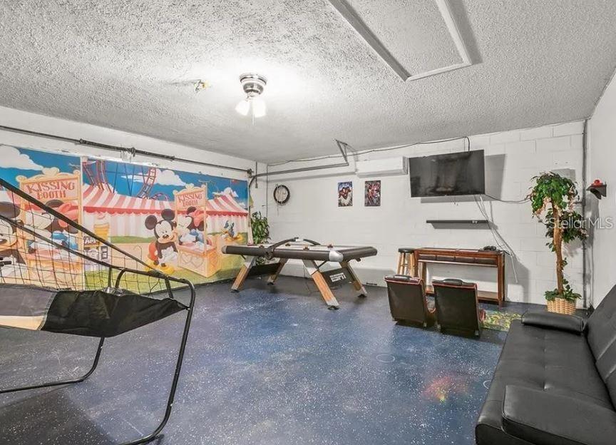 2871 PICADILLY Cir KISSIMMEE, FL 34747