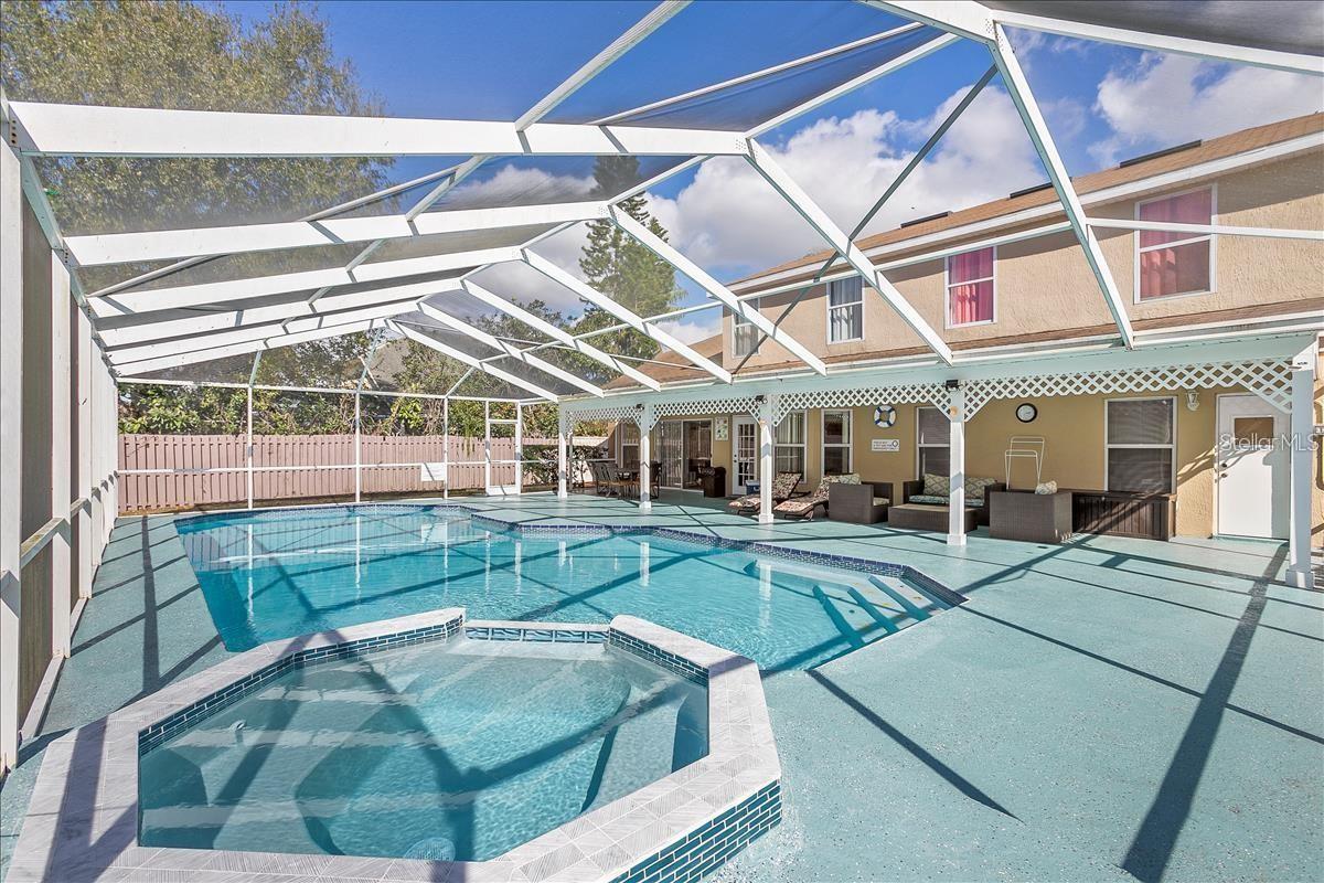 2871 PICADILLY Cir KISSIMMEE, FL 34747