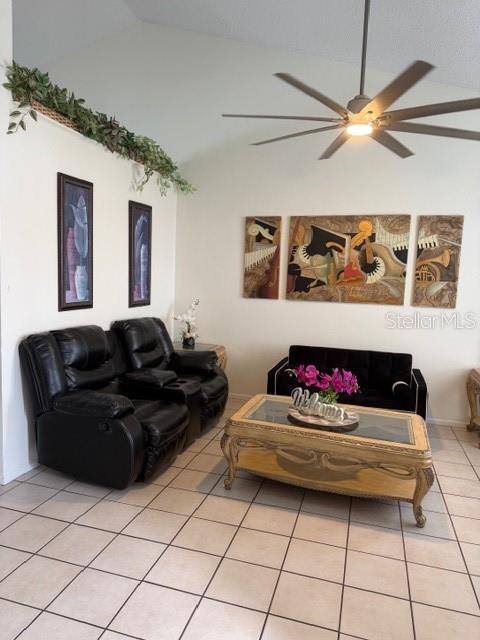 2871 PICADILLY Cir KISSIMMEE, FL 34747