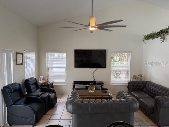 2871 PICADILLY Cir KISSIMMEE, FL 34747