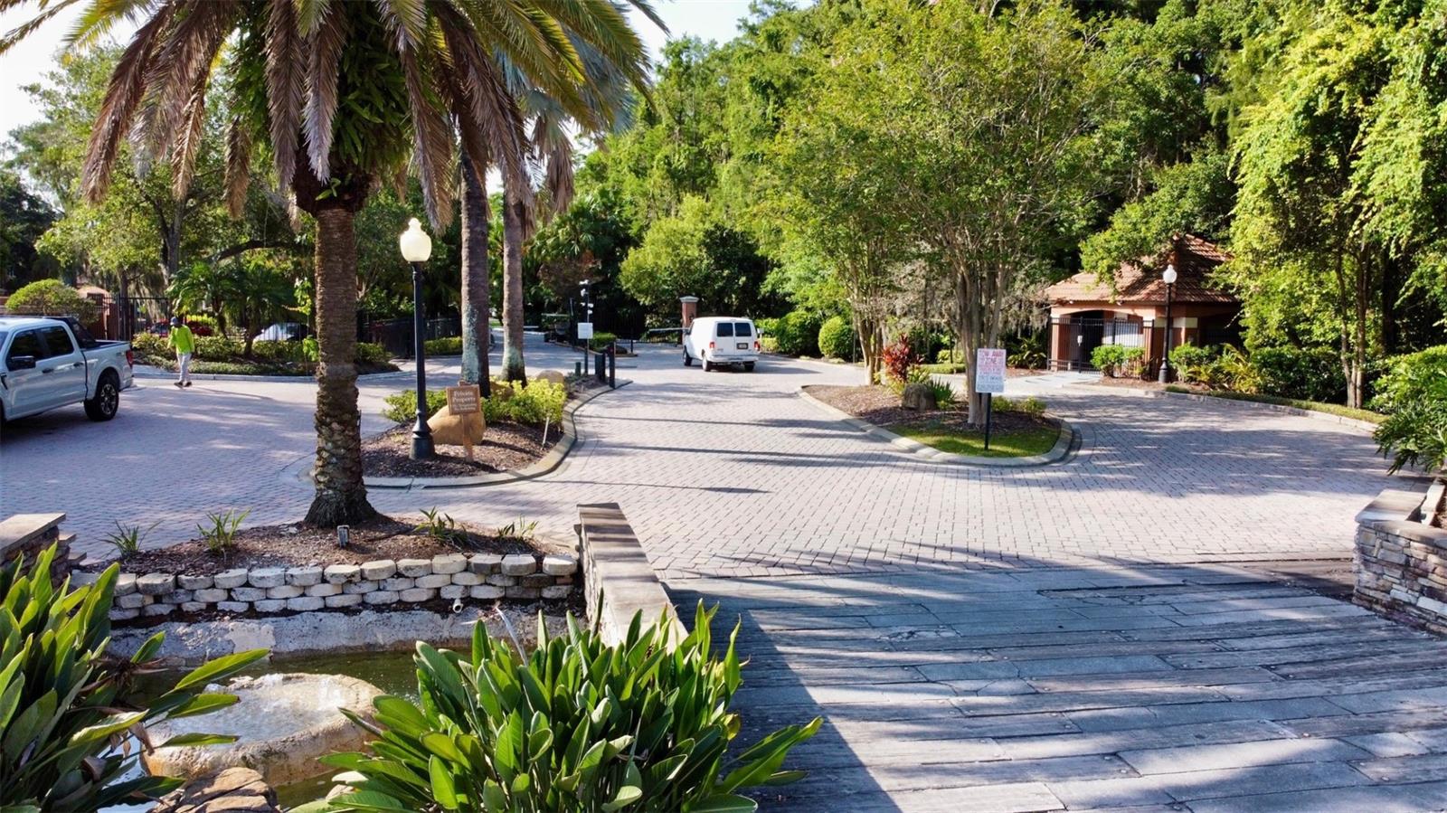 5124 CONROY Rd #34 ORLANDO, FL 32811