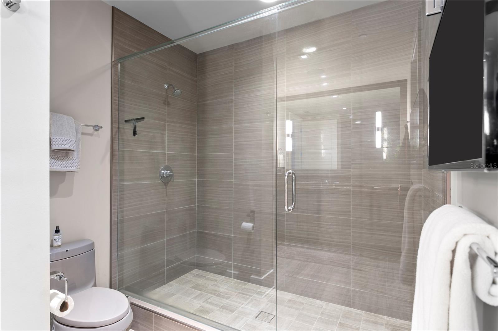 146 4TH Ave #600 ST PETERSBURG, FL 33701