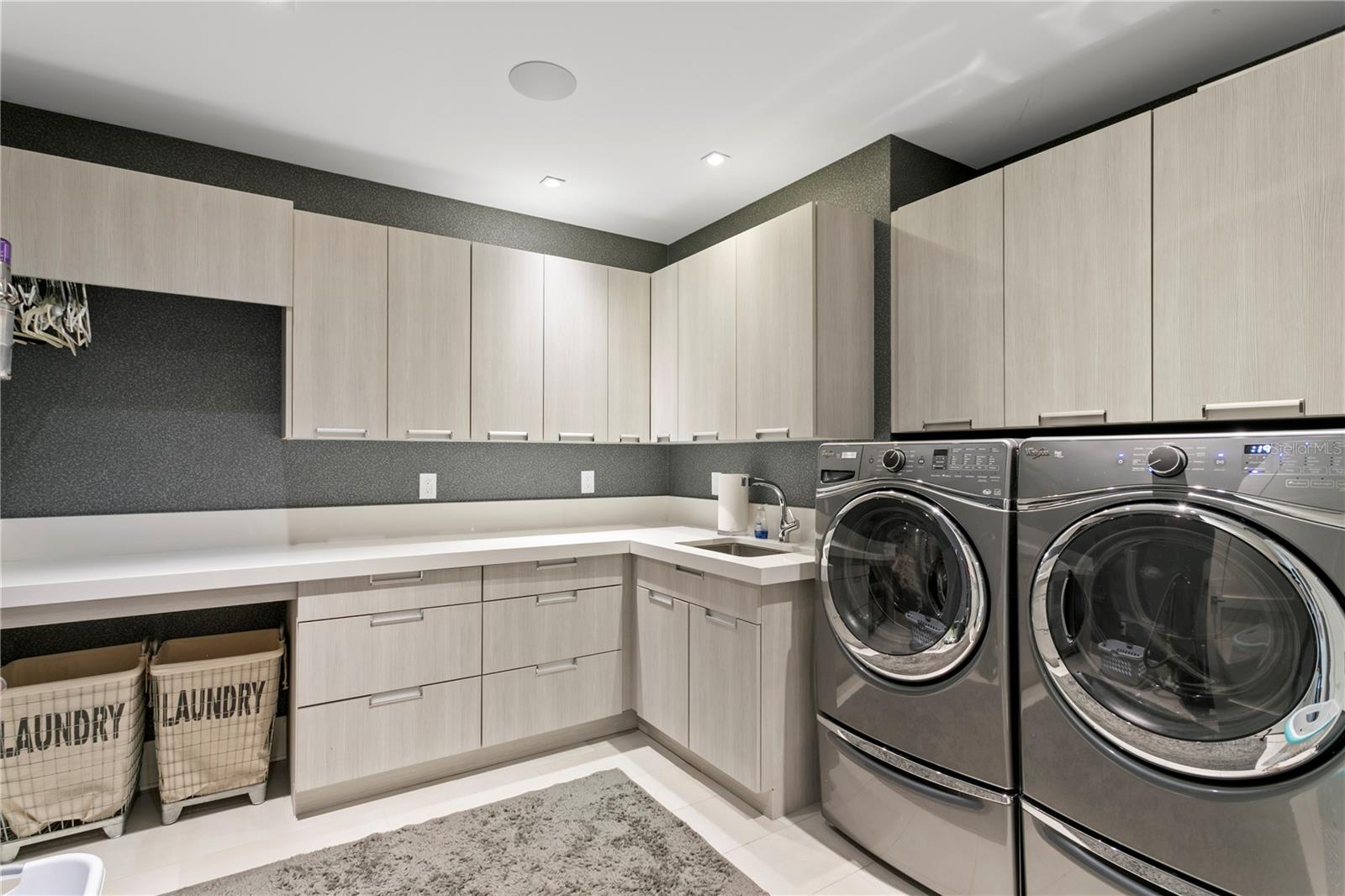 146 4TH Ave #600 ST PETERSBURG, FL 33701