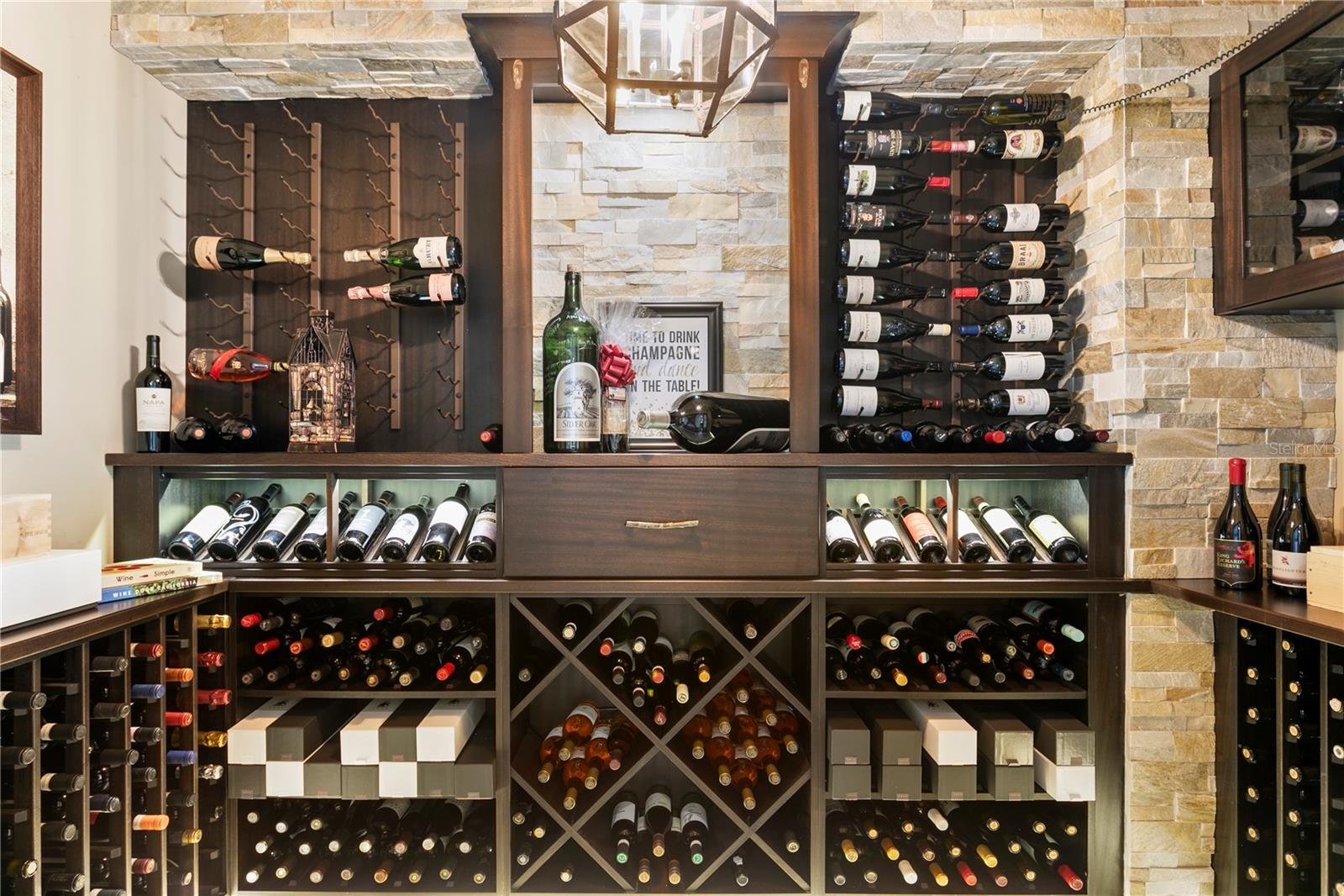 146 4TH Ave #600 ST PETERSBURG, FL 33701