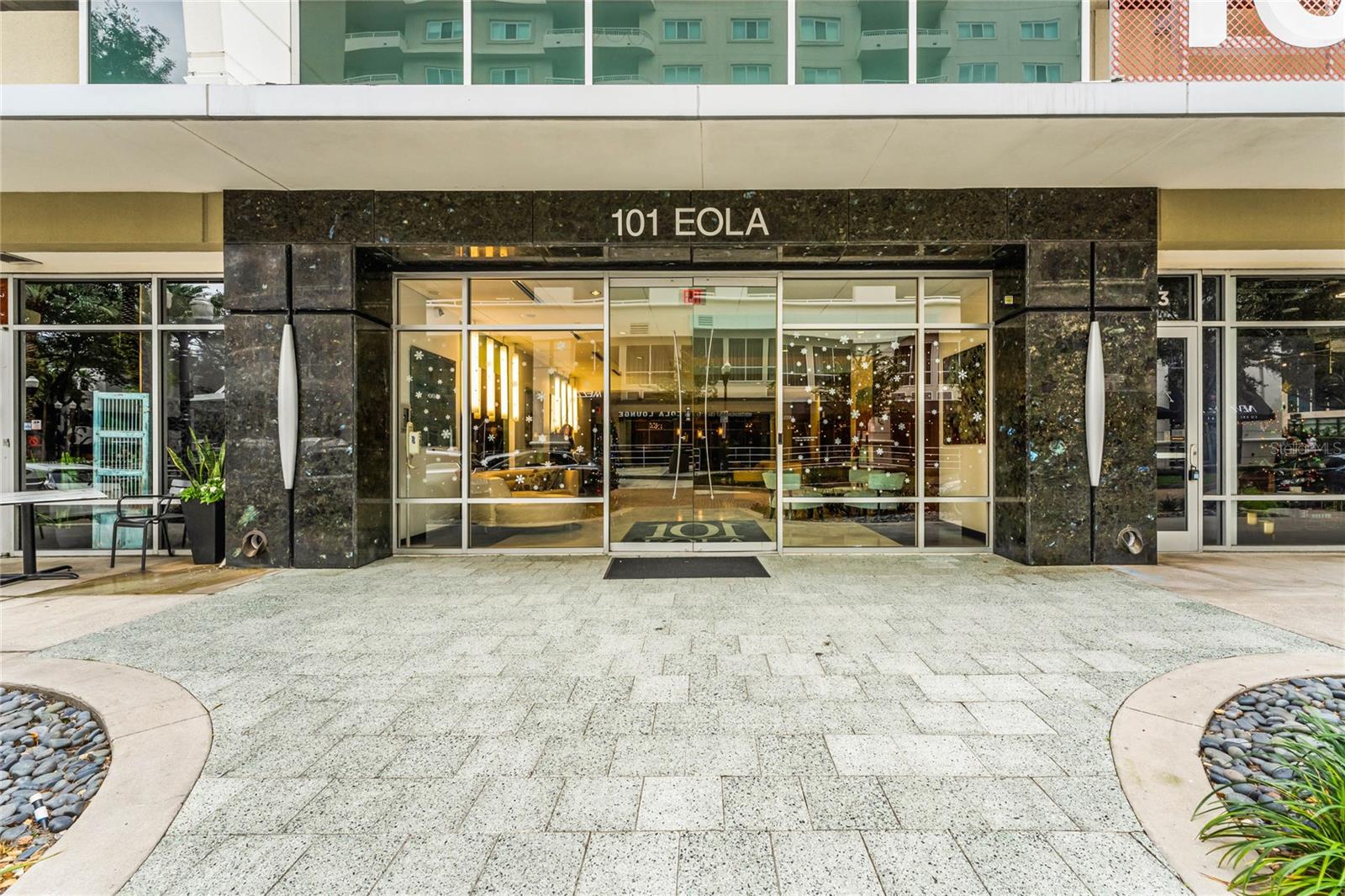 101 S EOLA Dr #910