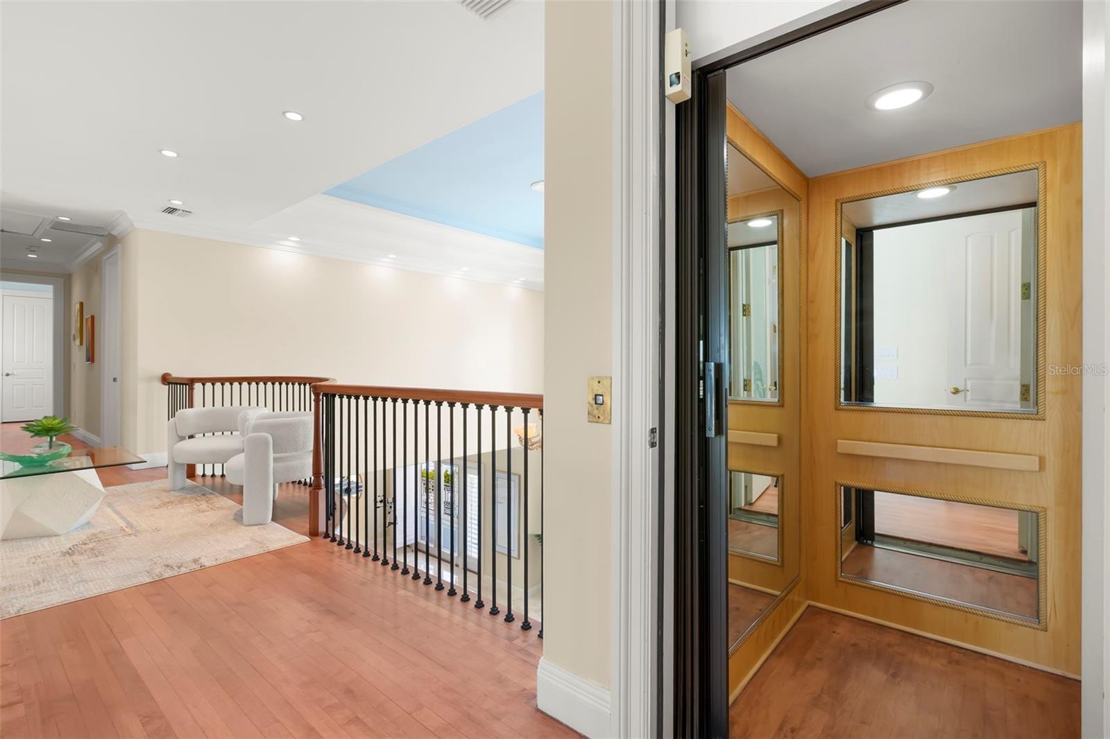 6199 54TH St ST PETERSBURG, FL 33715