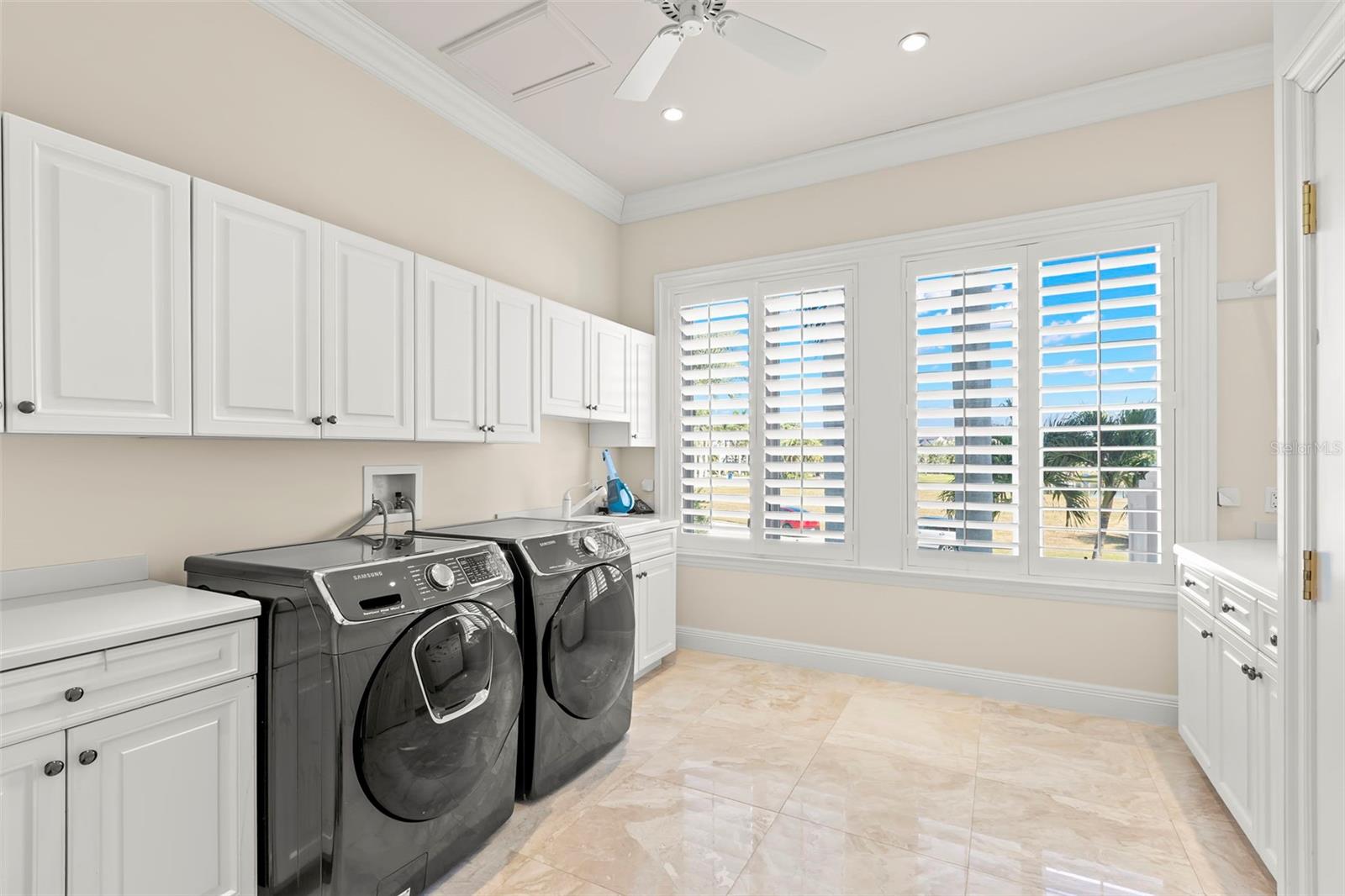 6199 54TH St ST PETERSBURG, FL 33715