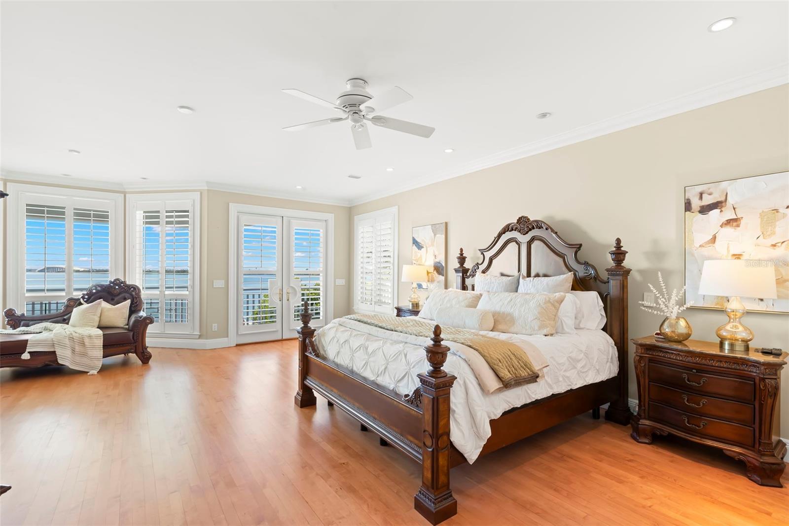 6199 54TH St ST PETERSBURG, FL 33715