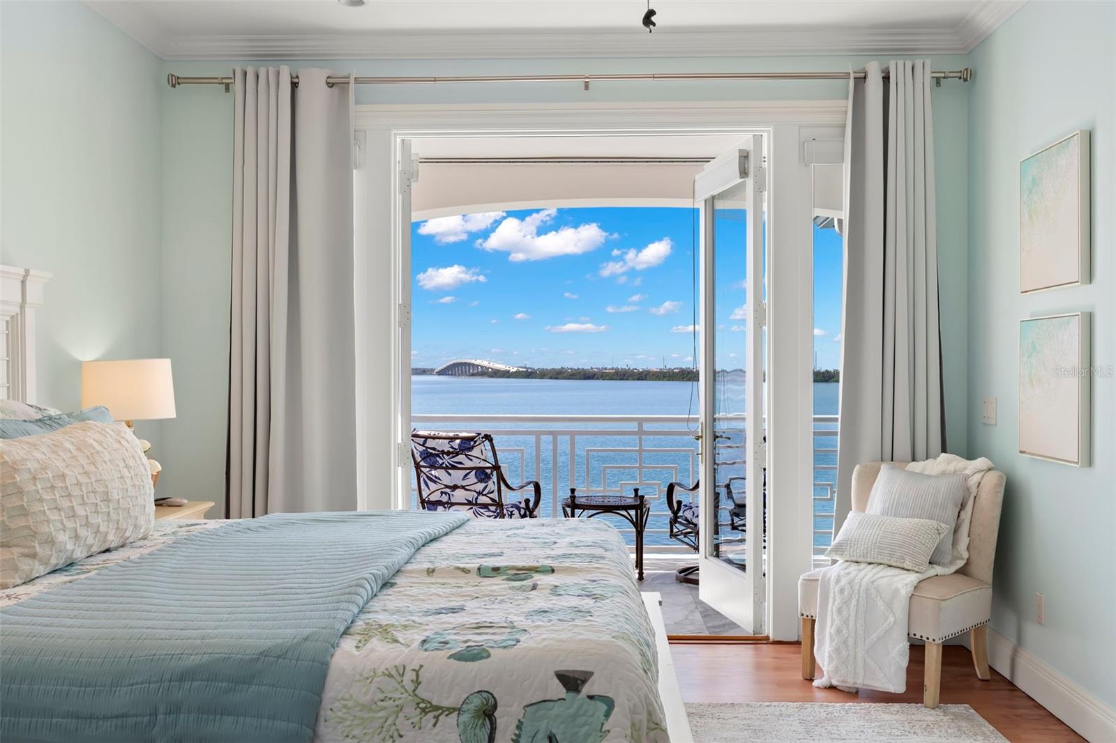 6199 54TH St ST PETERSBURG, FL 33715