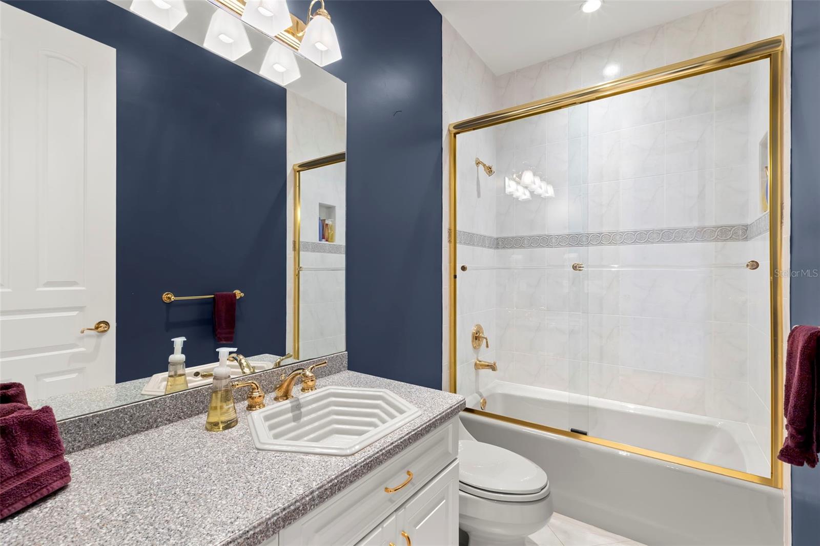 6199 54TH St ST PETERSBURG, FL 33715