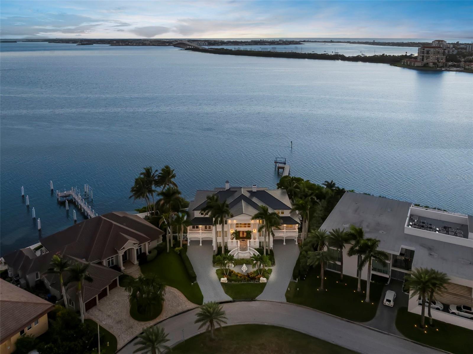 6199 54TH St ST PETERSBURG, FL 33715