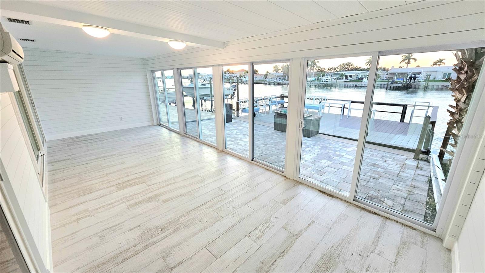 517 BOCA CIEGA Pt Blvd ST PETERSBURG, FL 33708