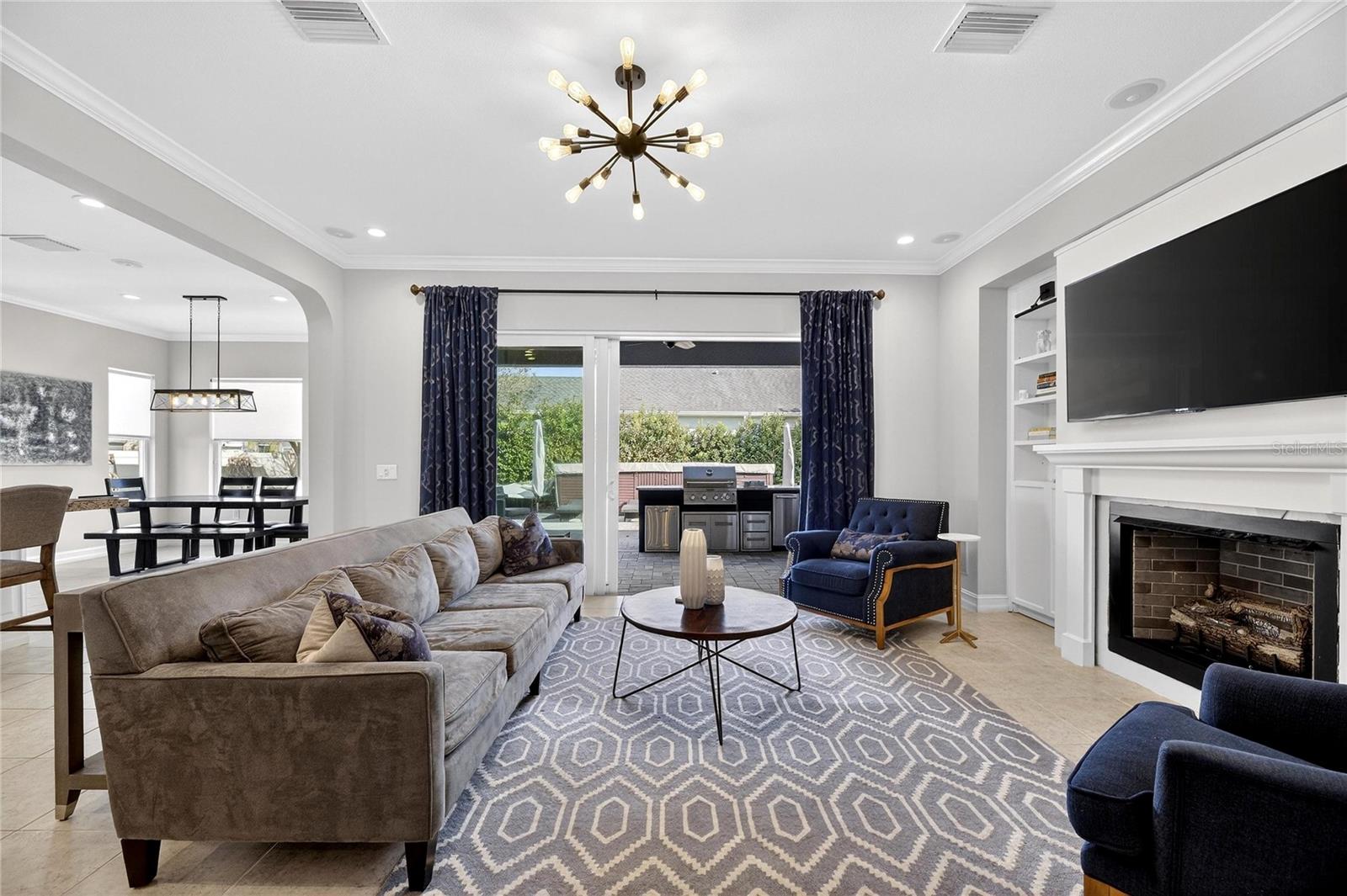 18233 LEAFMORE St LUTZ, FL 33548