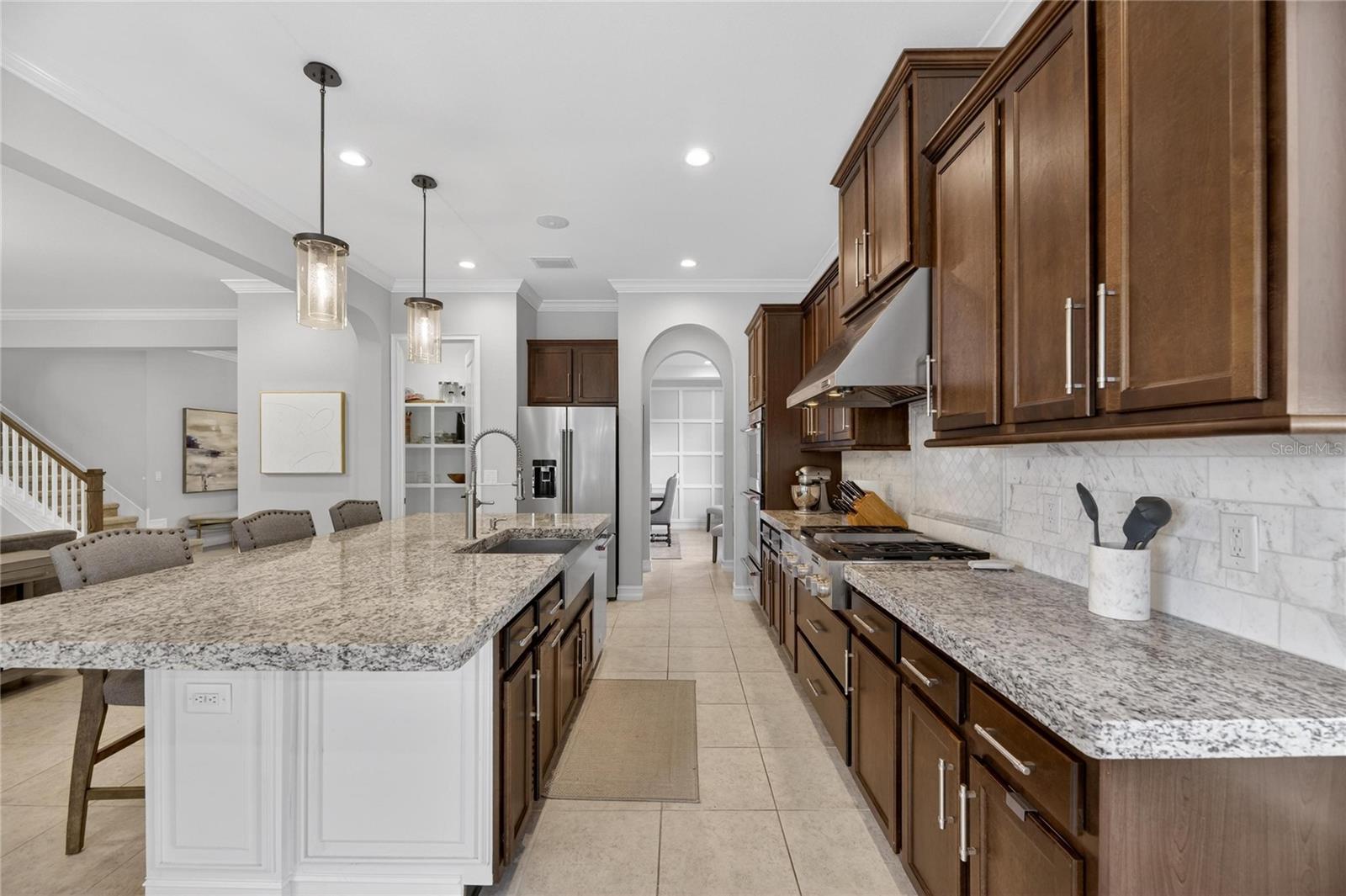 18233 LEAFMORE St LUTZ, FL 33548