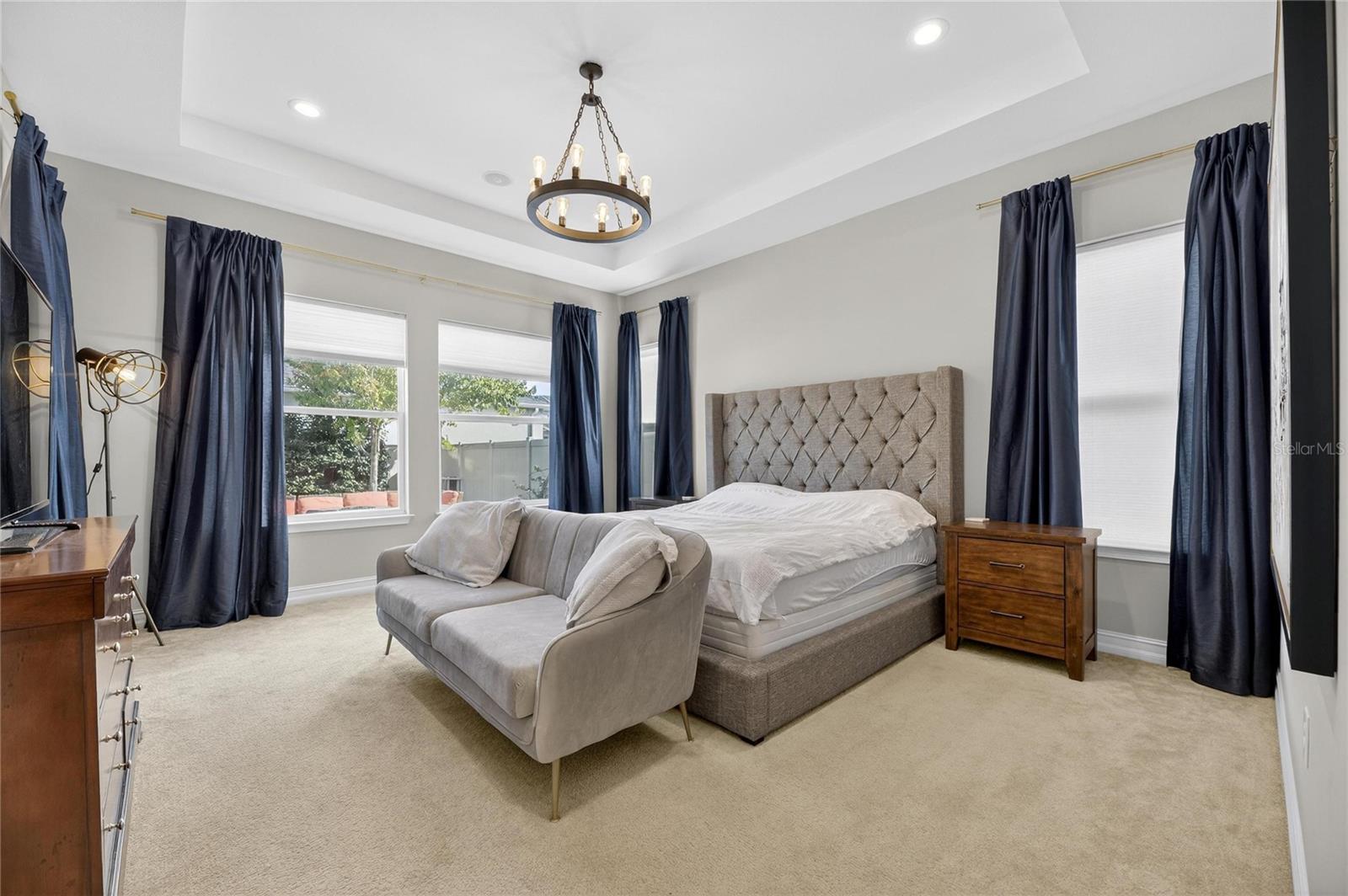 18233 LEAFMORE St LUTZ, FL 33548