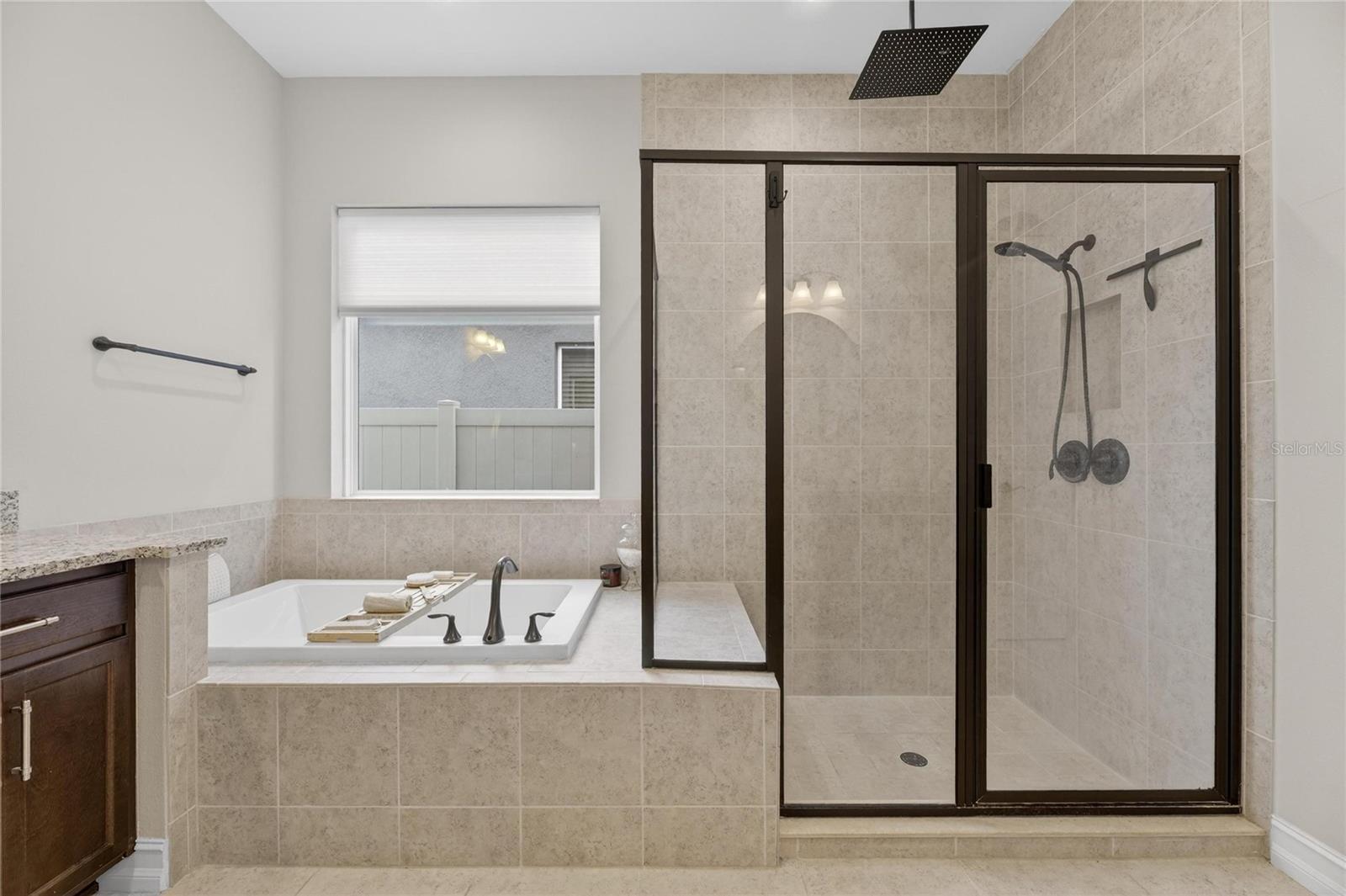 18233 LEAFMORE St LUTZ, FL 33548