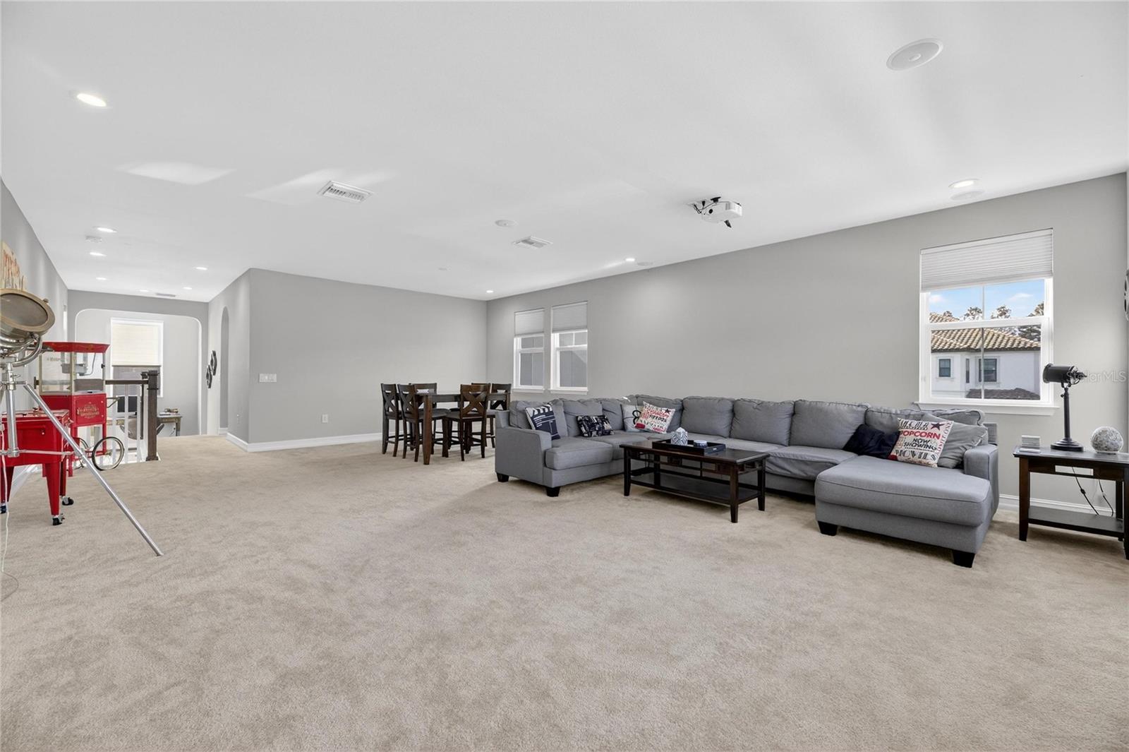 18233 LEAFMORE St LUTZ, FL 33548