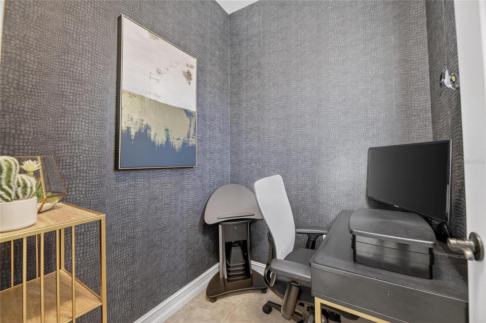 18233 LEAFMORE St LUTZ, FL 33548