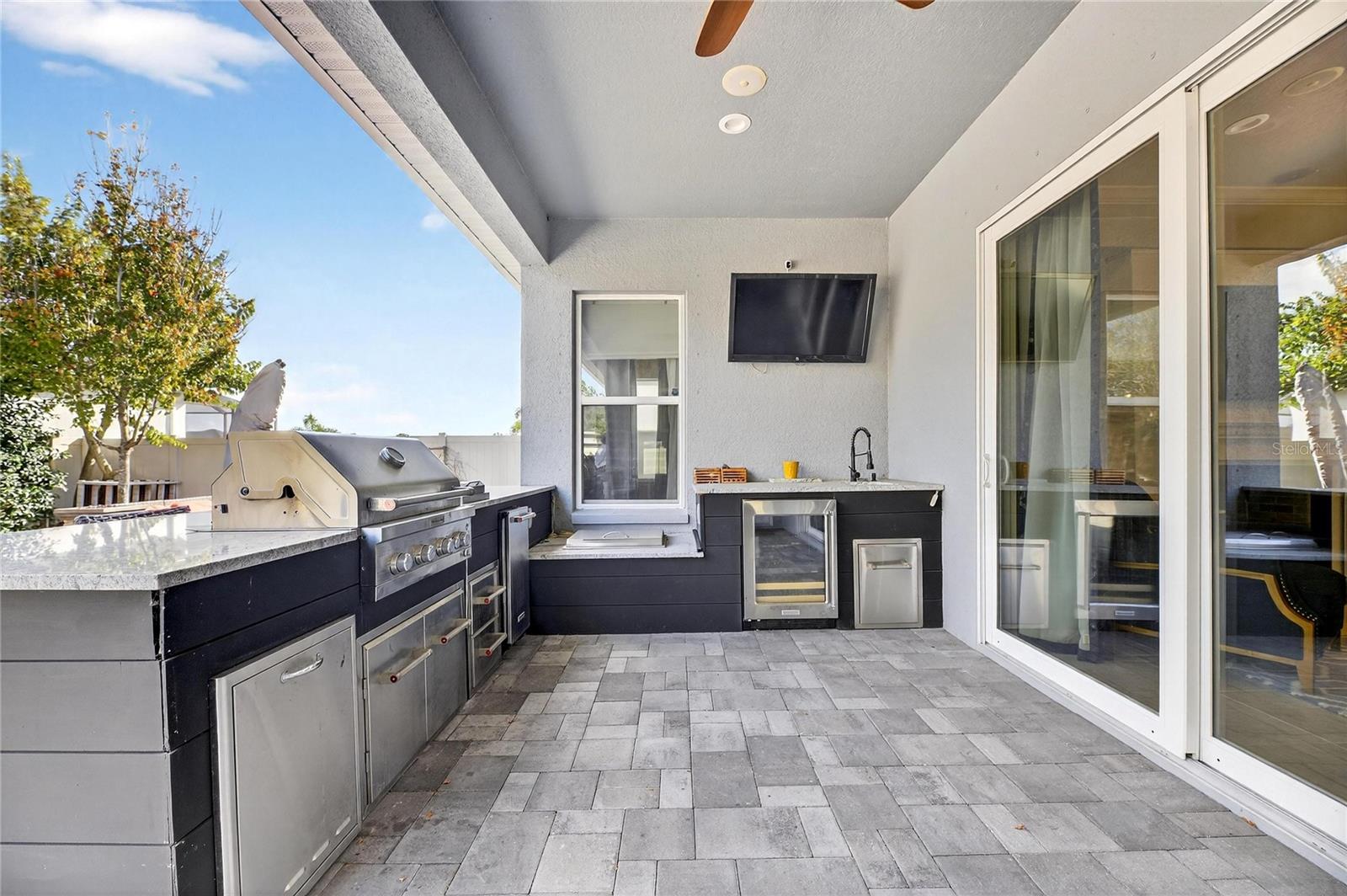 18233 LEAFMORE St LUTZ, FL 33548