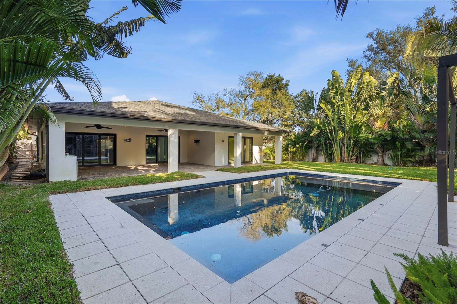 845 SNELL Isle Blvd ST PETERSBURG, FL 33704