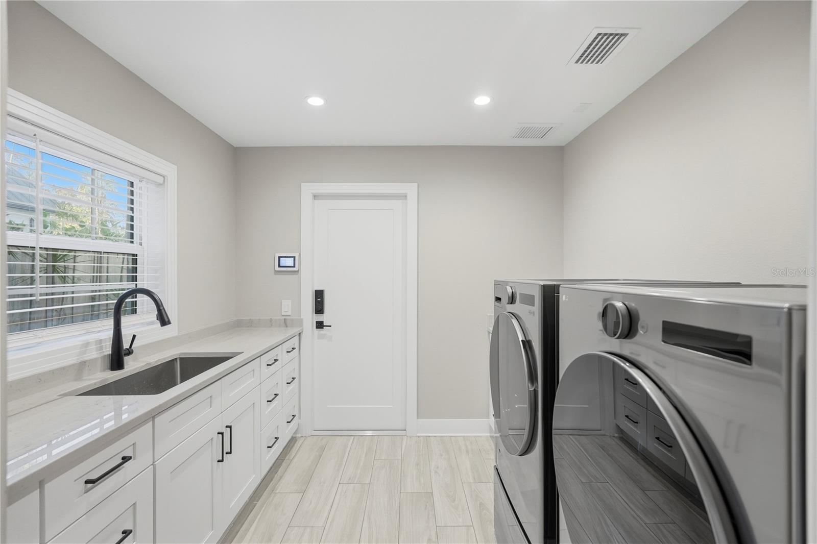 845 SNELL Isle Blvd ST PETERSBURG, FL 33704