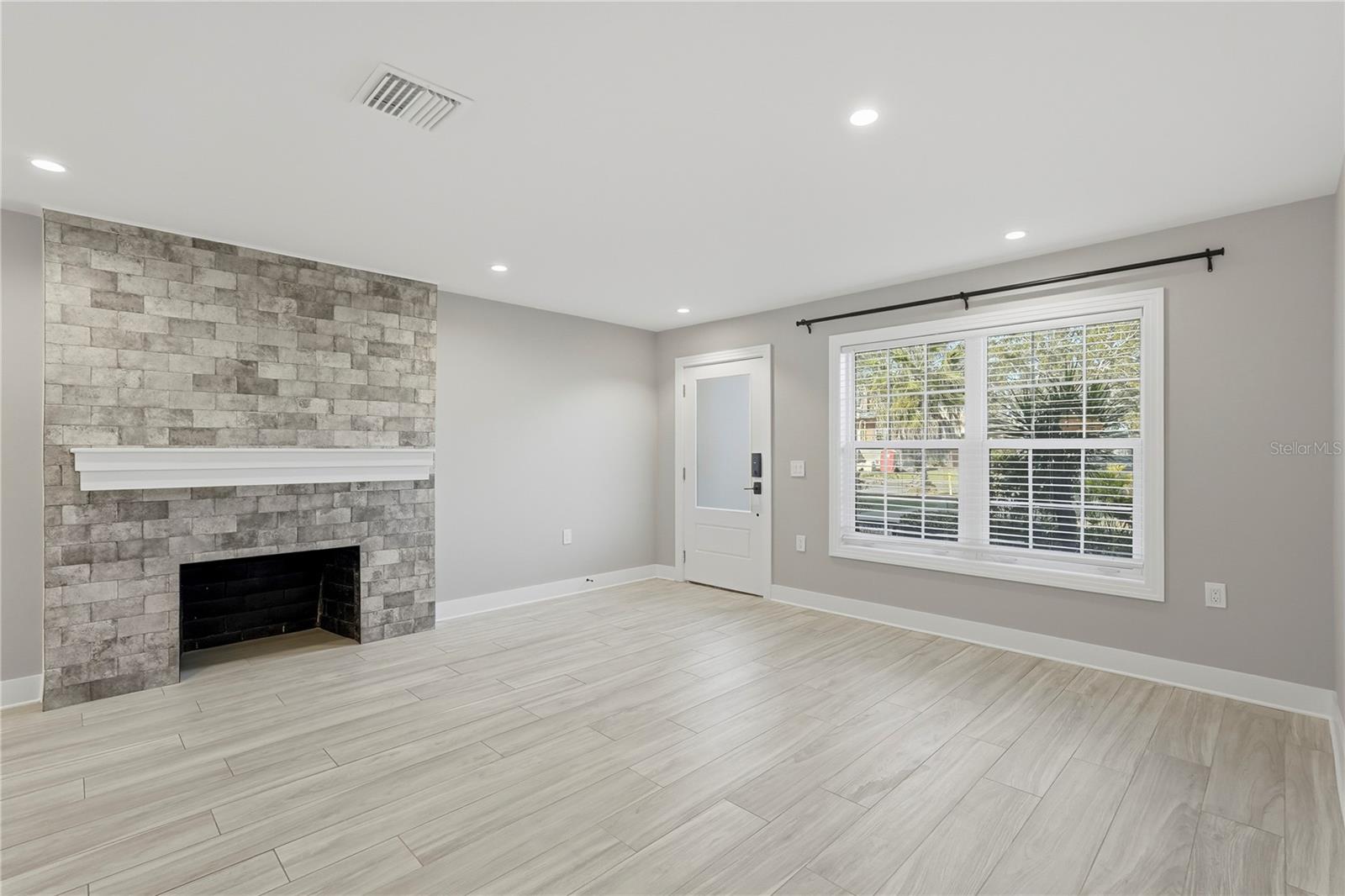 845 SNELL Isle Blvd ST PETERSBURG, FL 33704