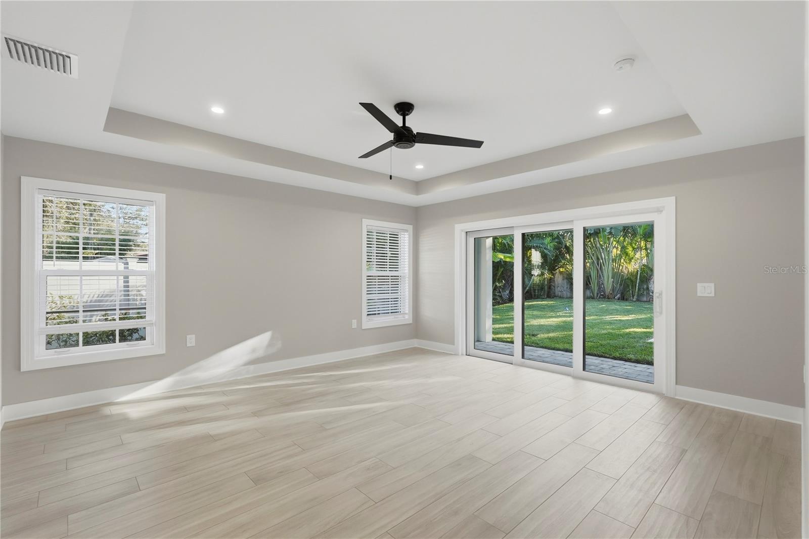 845 SNELL Isle Blvd ST PETERSBURG, FL 33704