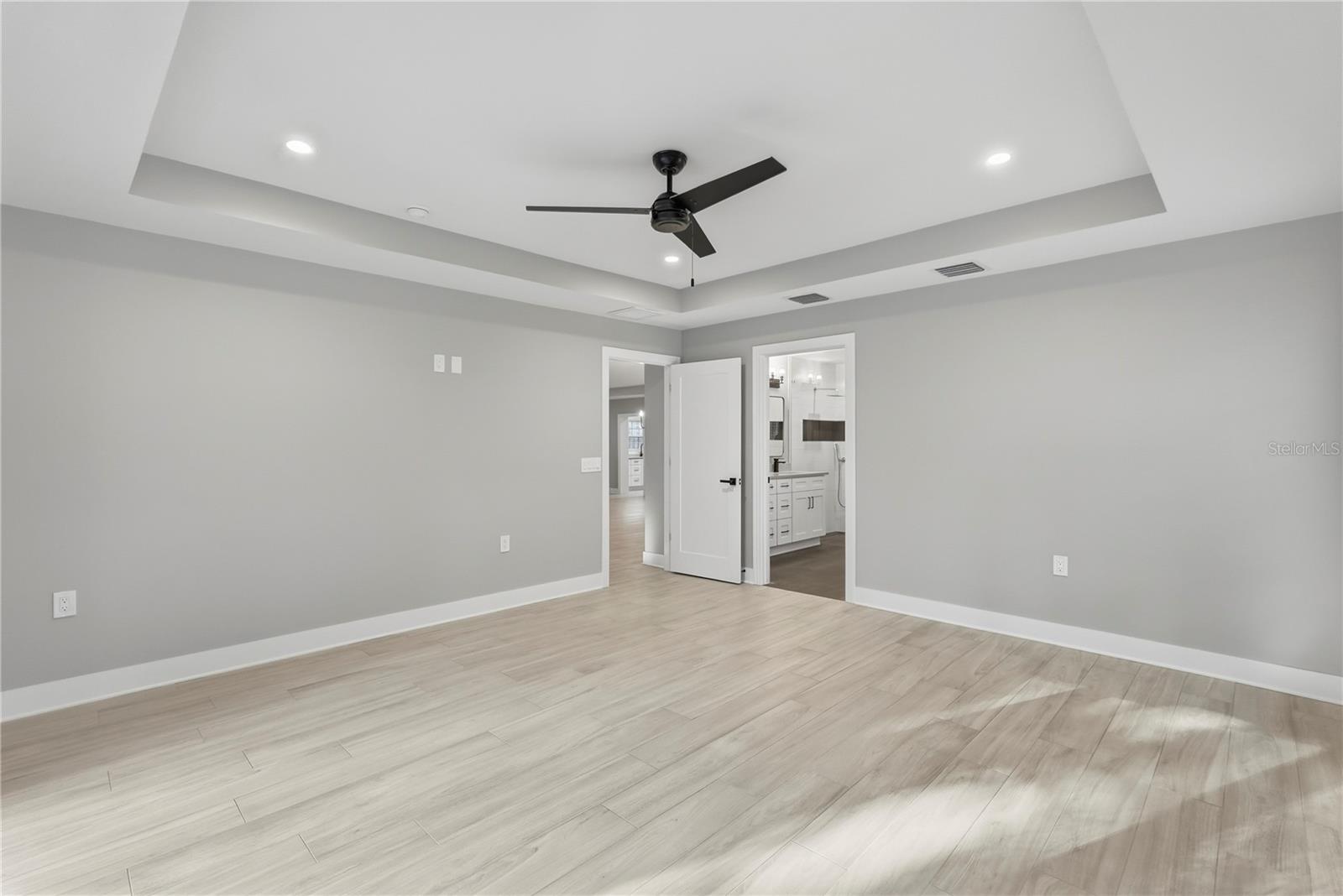 845 SNELL Isle Blvd ST PETERSBURG, FL 33704