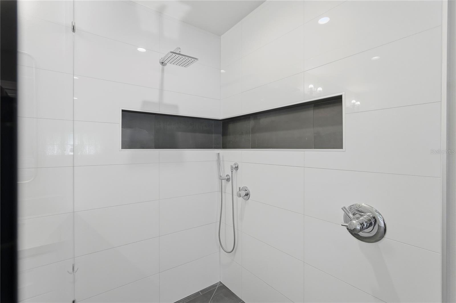 845 SNELL Isle Blvd ST PETERSBURG, FL 33704