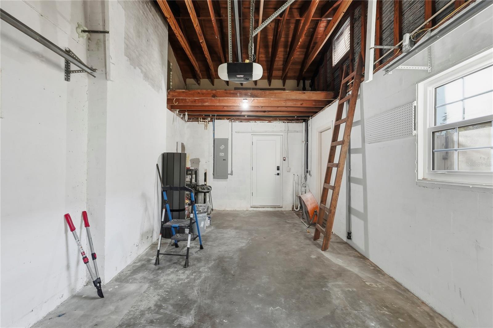 845 SNELL Isle Blvd ST PETERSBURG, FL 33704