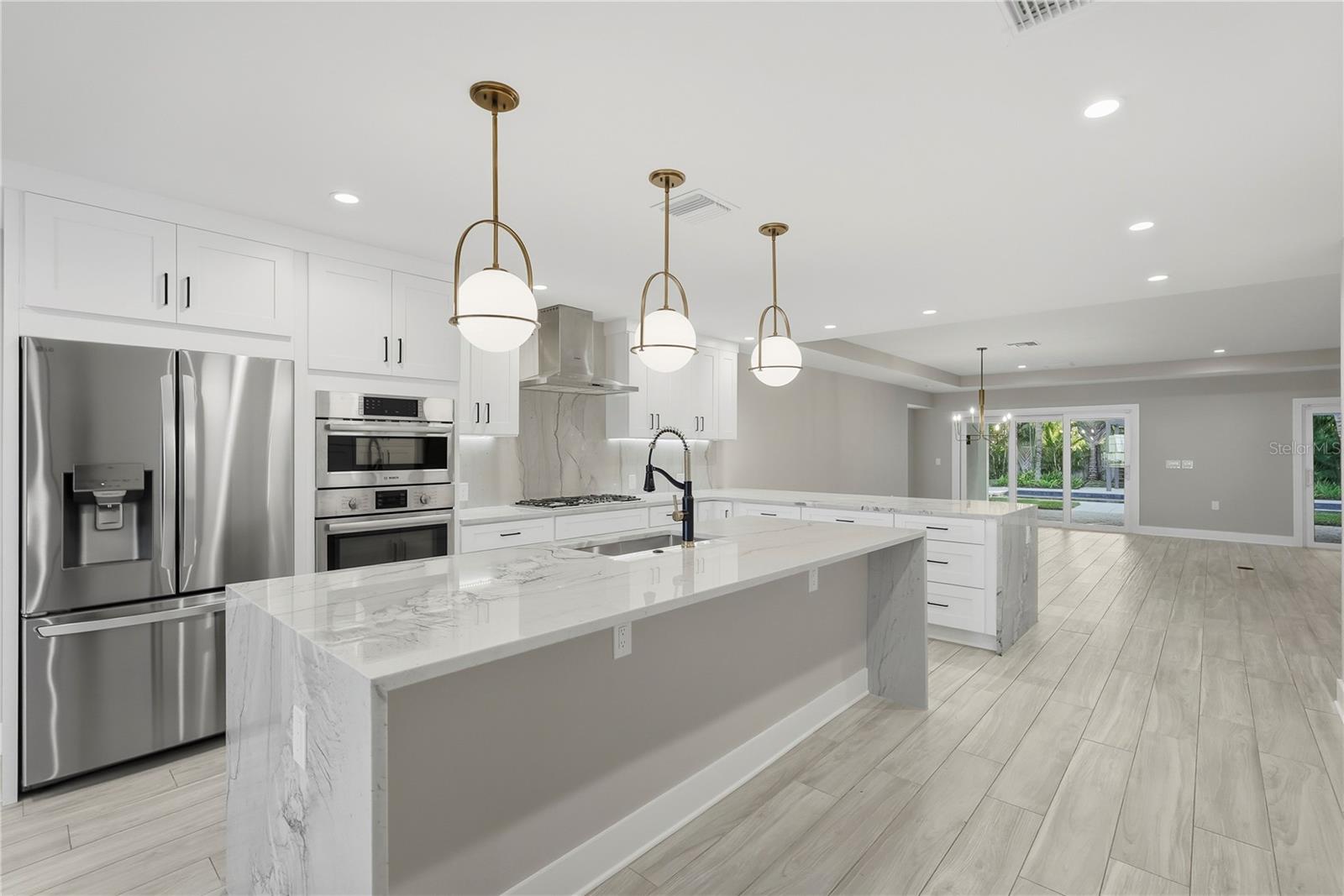 845 SNELL Isle Blvd ST PETERSBURG, FL 33704