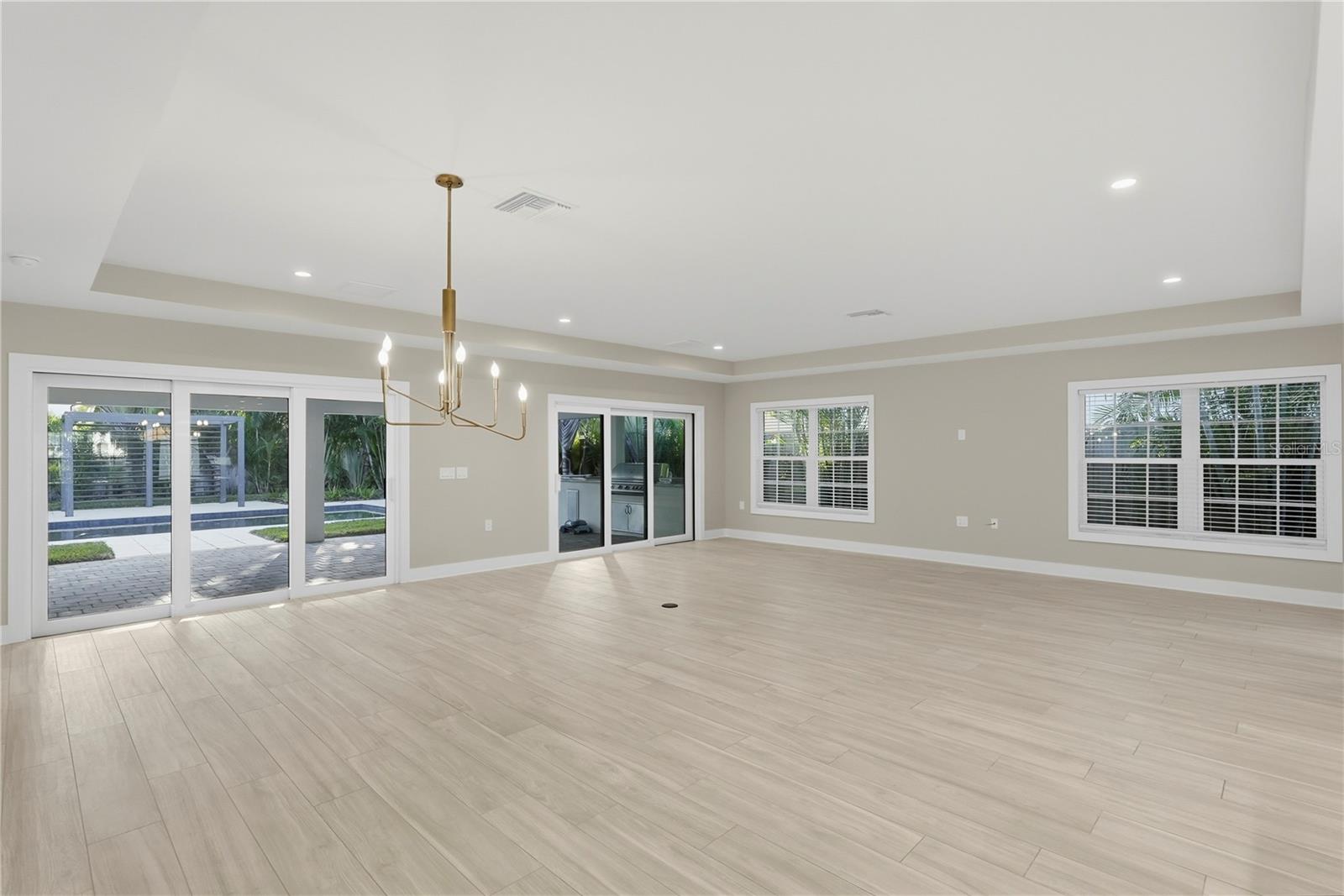 845 SNELL Isle Blvd ST PETERSBURG, FL 33704