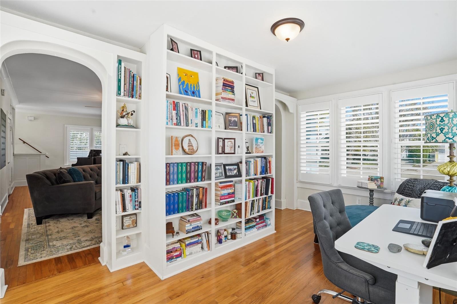 126 22ND Ave ST PETERSBURG, FL 33704