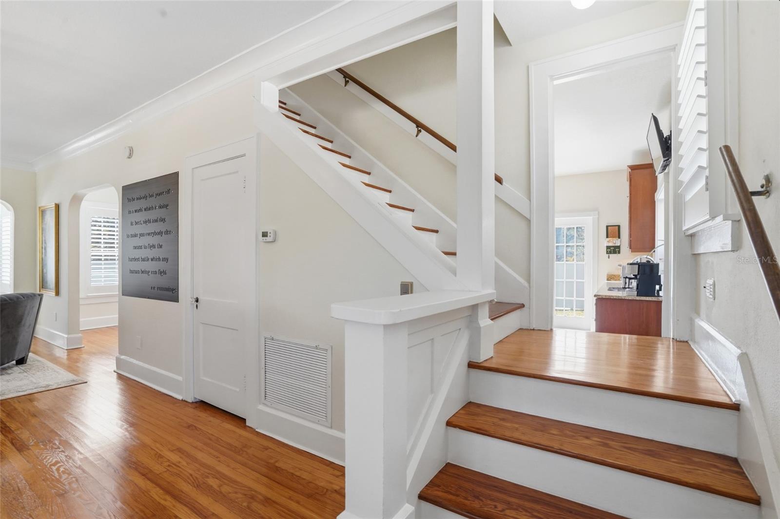 126 22ND Ave ST PETERSBURG, FL 33704