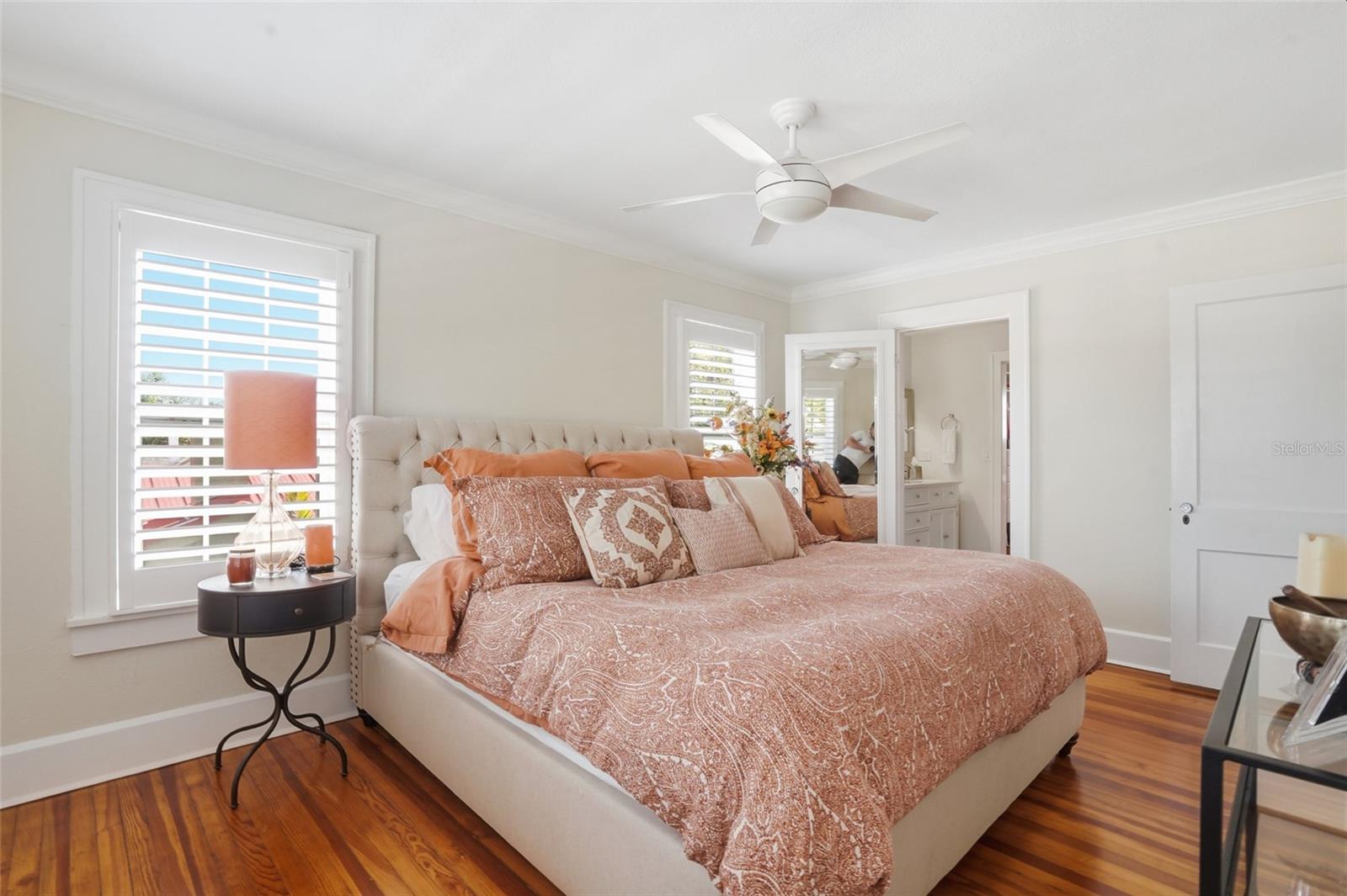 126 22ND Ave ST PETERSBURG, FL 33704