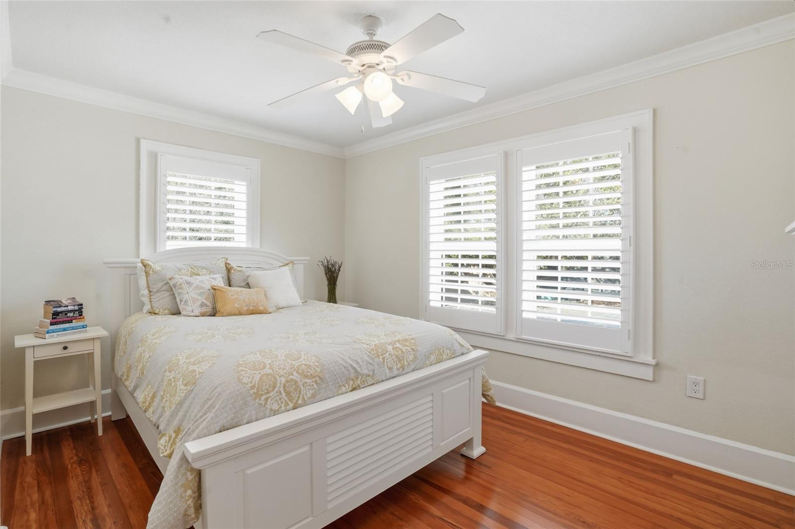 126 22ND Ave ST PETERSBURG, FL 33704