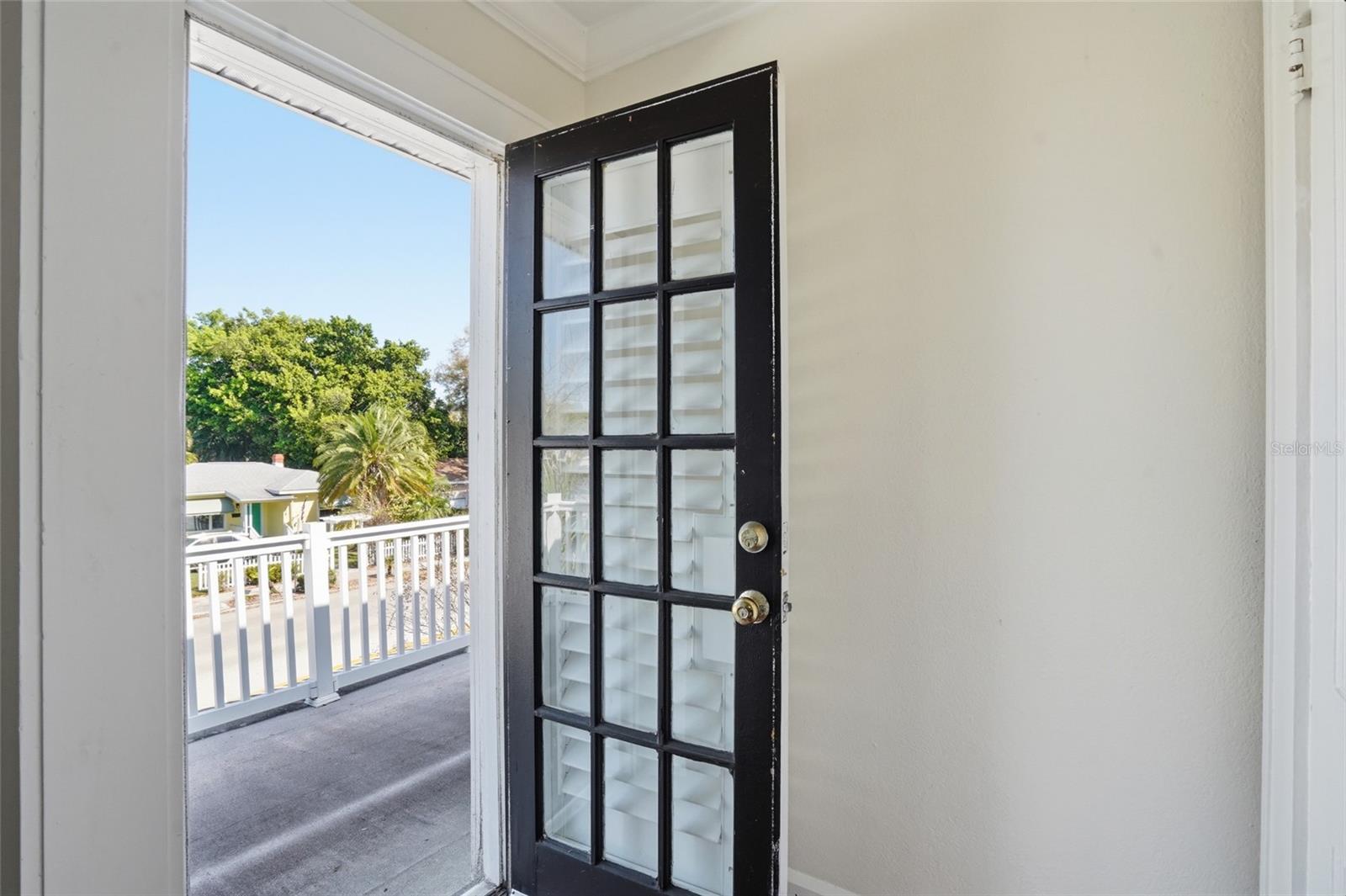 126 22ND Ave ST PETERSBURG, FL 33704