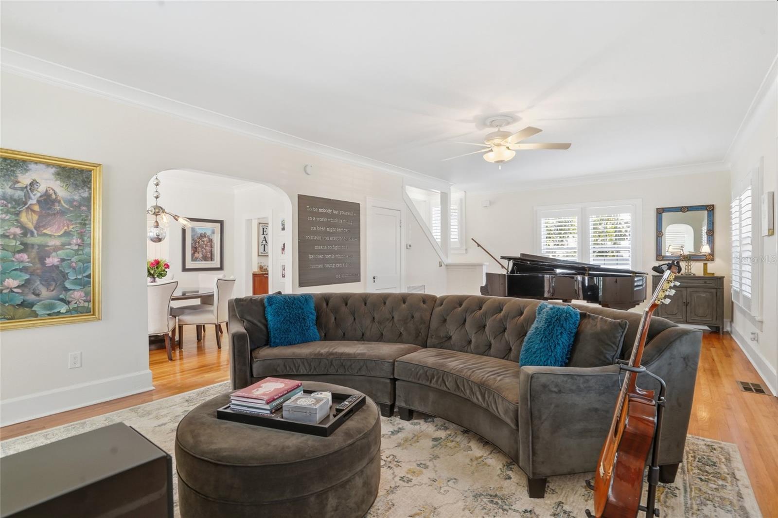 126 22ND Ave ST PETERSBURG, FL 33704