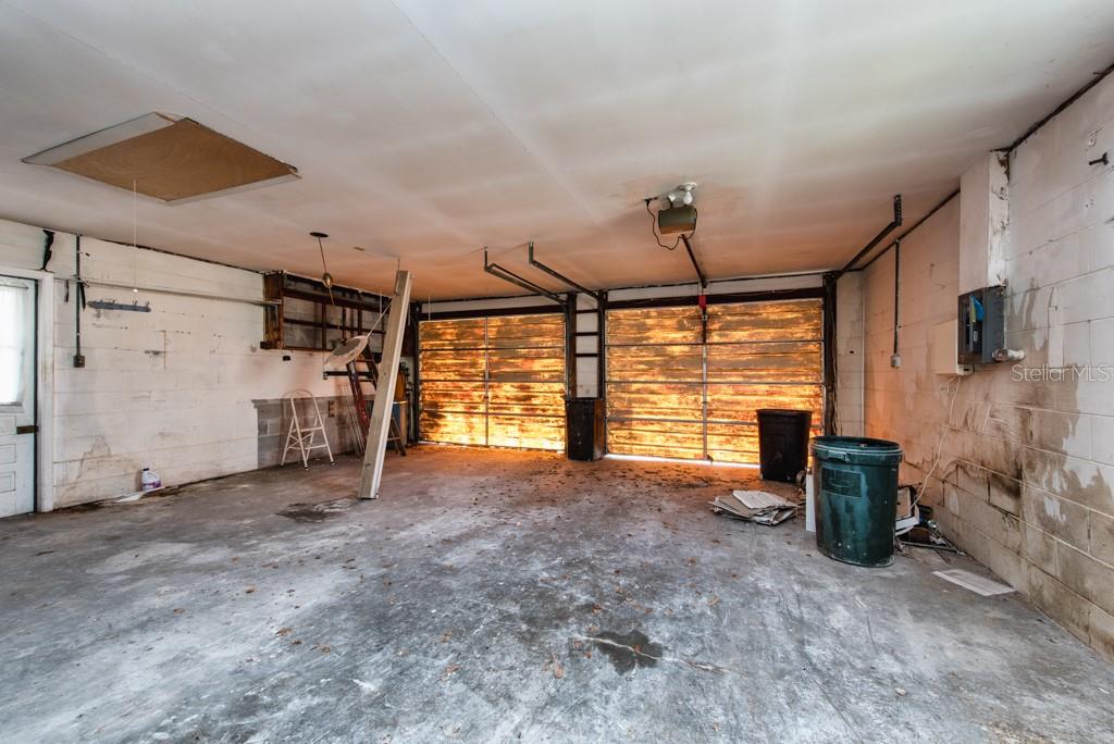 8848 W MILLPOINT Rd RIVERVIEW, FL 33578