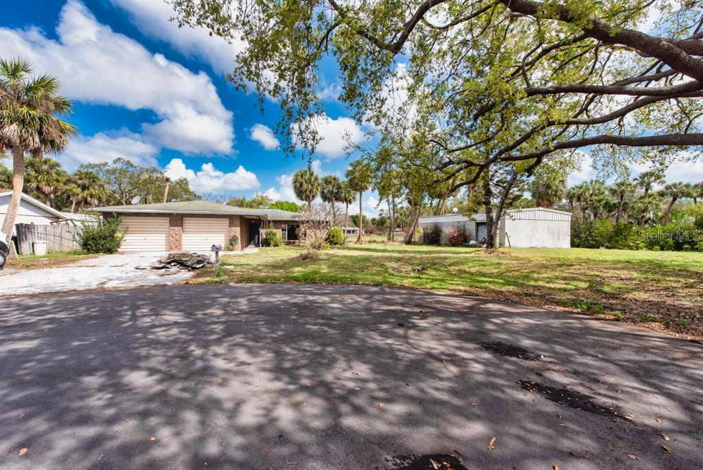 8848 W MILLPOINT Rd RIVERVIEW, FL 33578