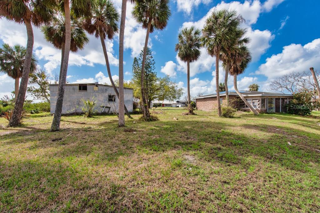 8848 W MILLPOINT Rd RIVERVIEW, FL 33578