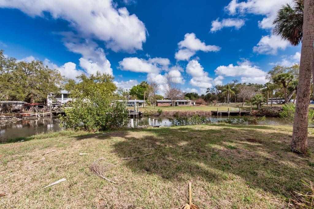 8848 W MILLPOINT Rd RIVERVIEW, FL 33578