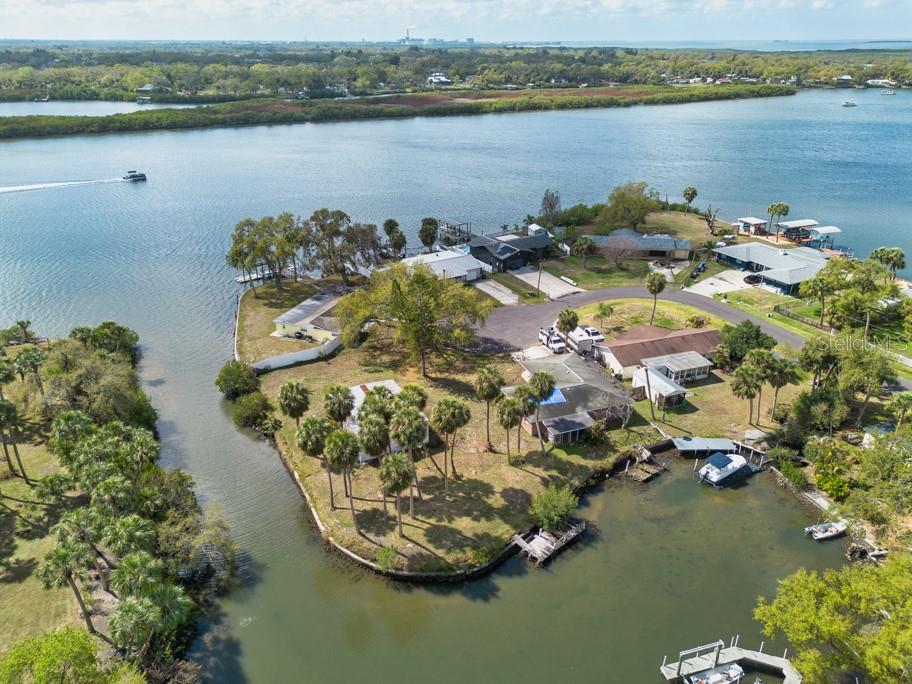 8848 W MILLPOINT Rd RIVERVIEW, FL 33578