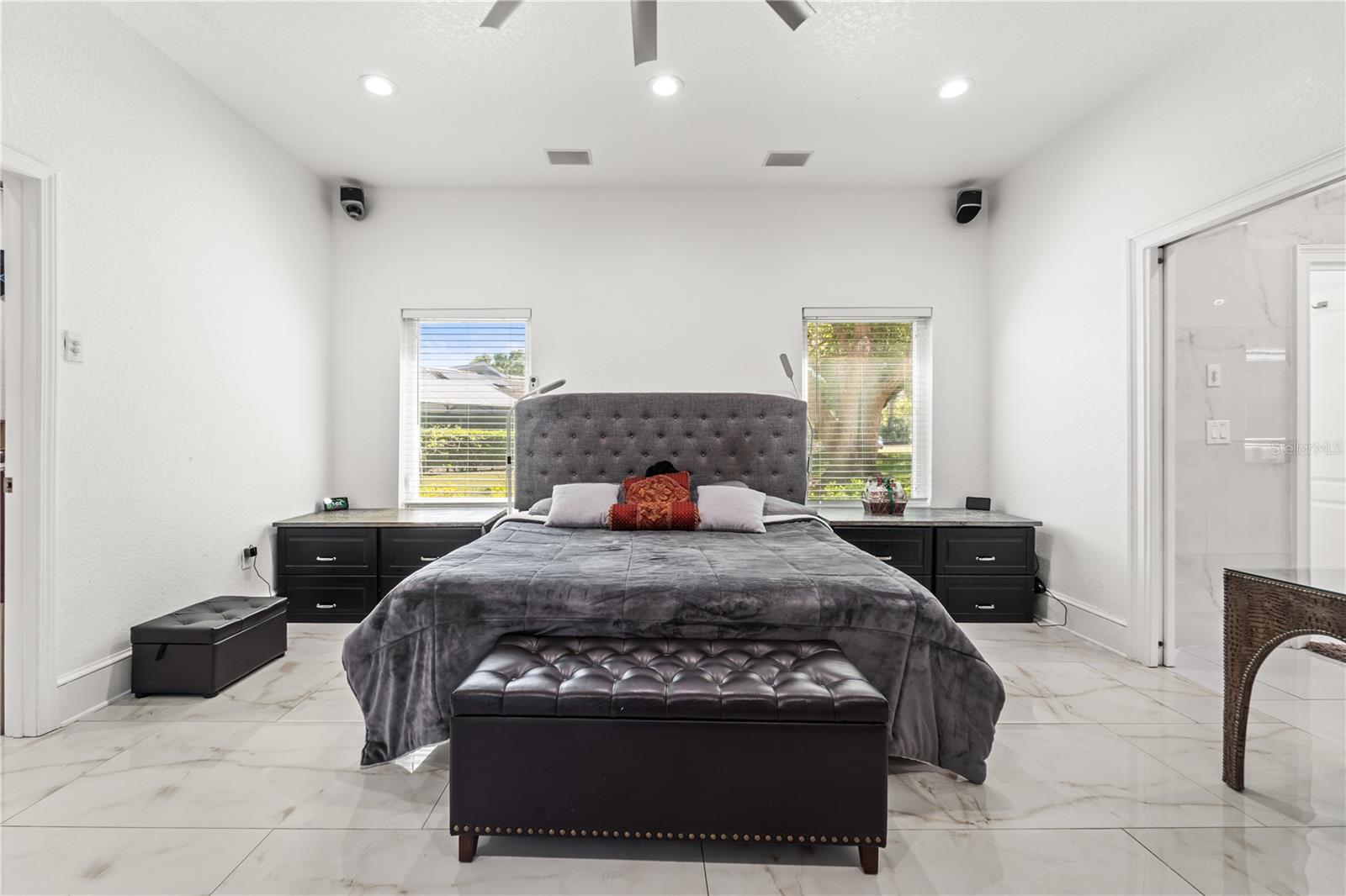 2520 GOMAZ Way ST PETERSBURG, FL 33712