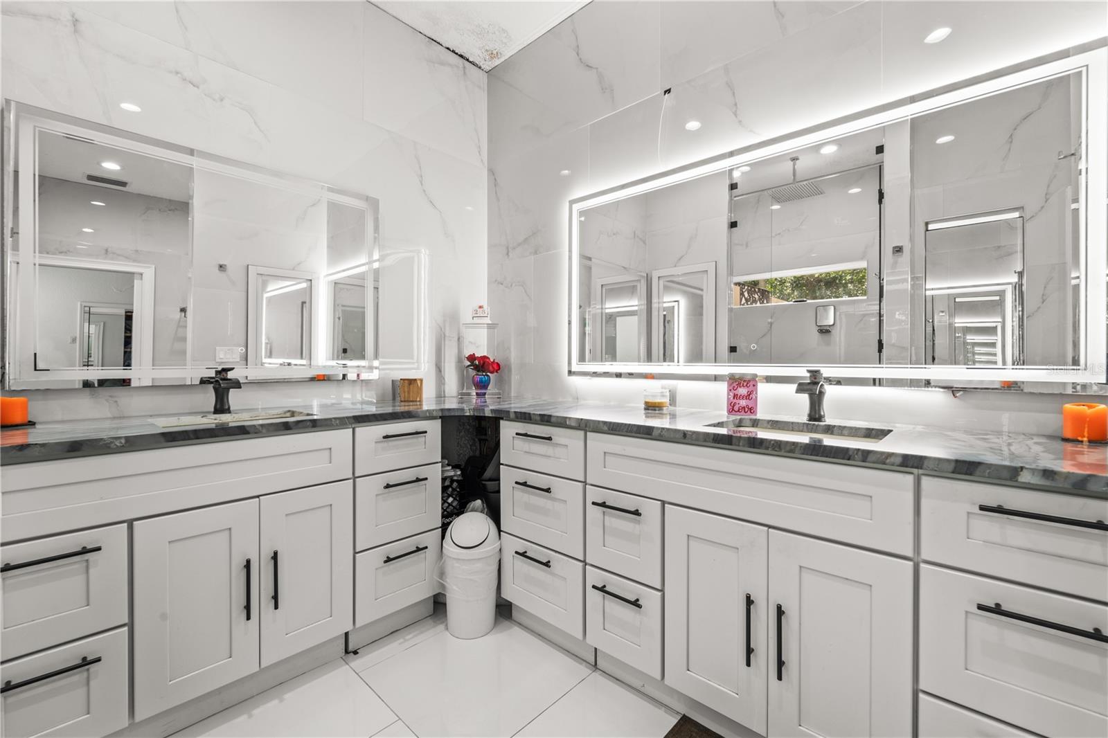 2520 GOMAZ Way ST PETERSBURG, FL 33712