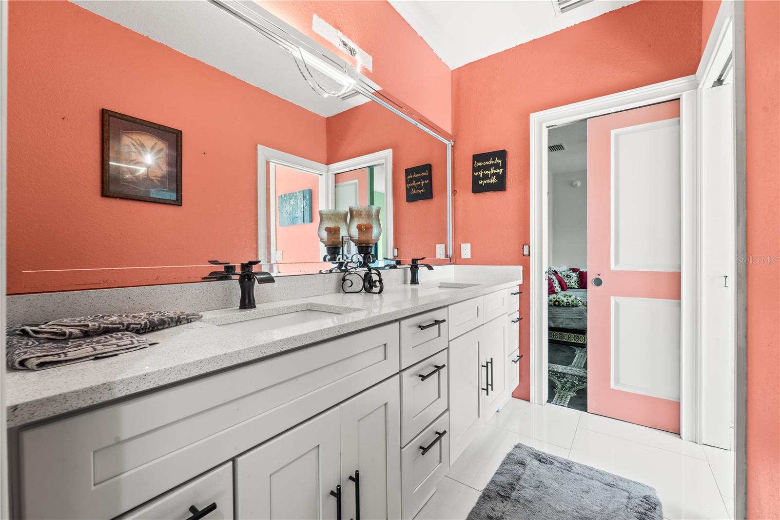 2520 GOMAZ Way ST PETERSBURG, FL 33712