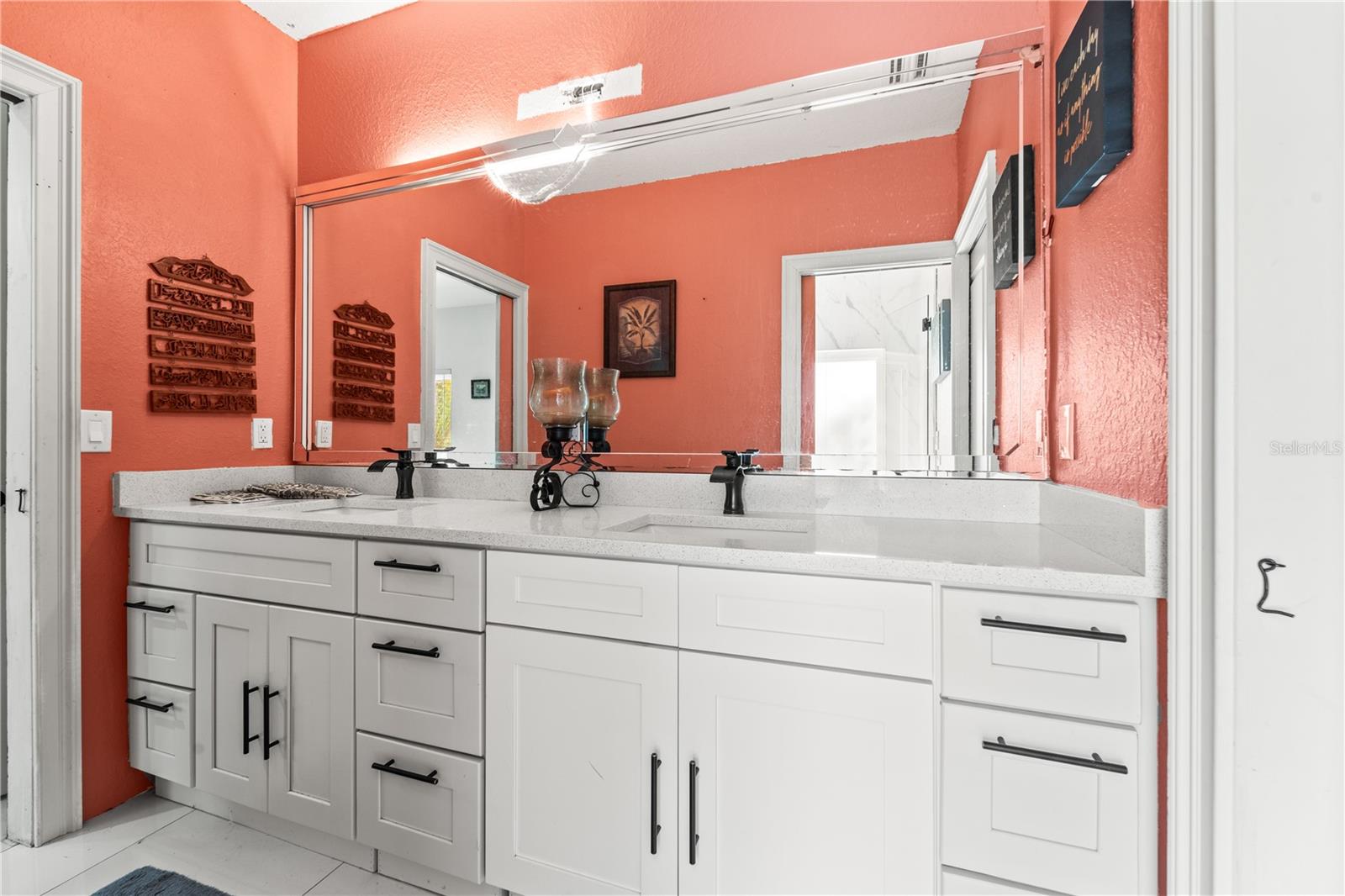 2520 GOMAZ Way ST PETERSBURG, FL 33712