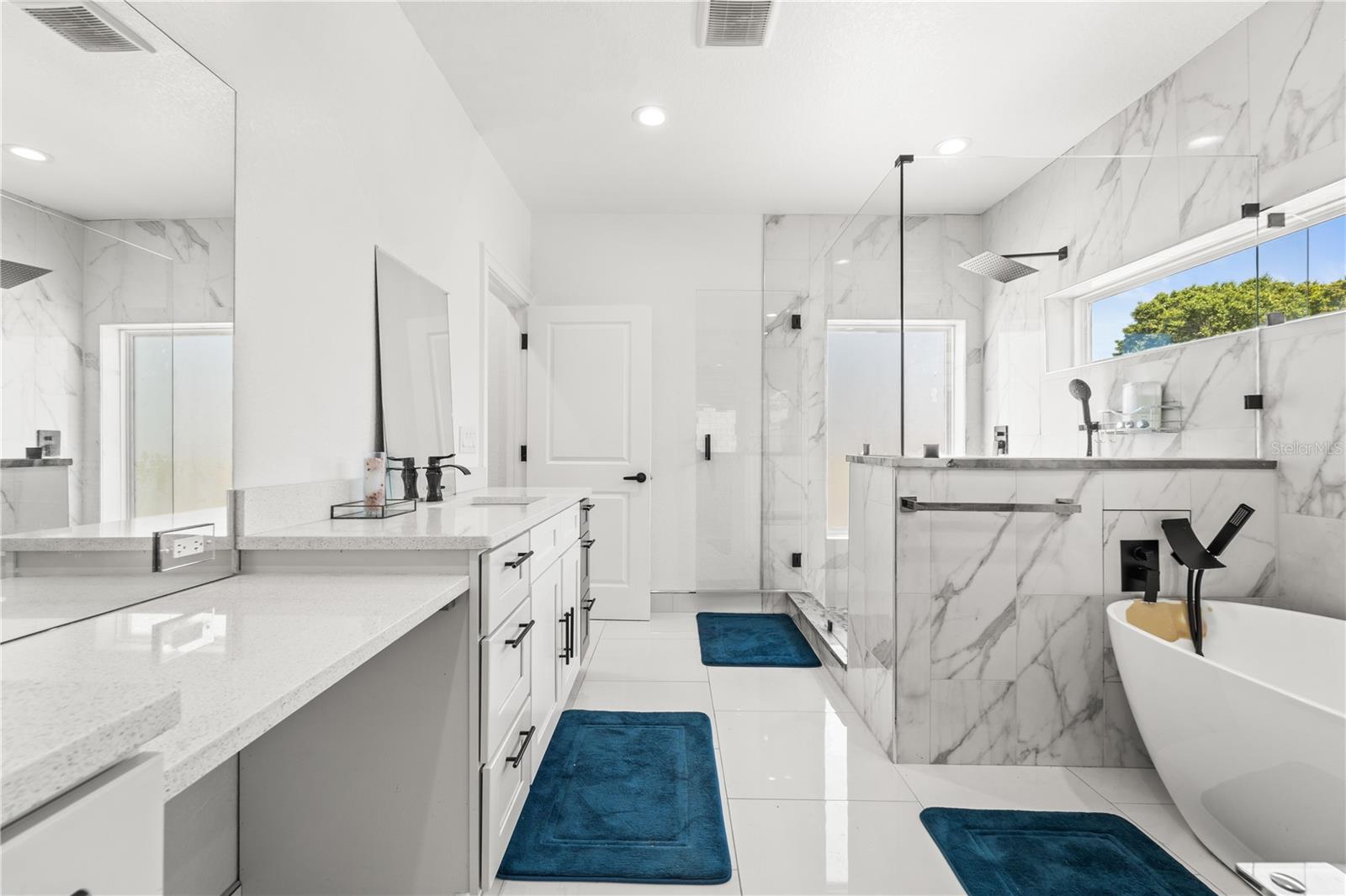 2520 GOMAZ Way ST PETERSBURG, FL 33712