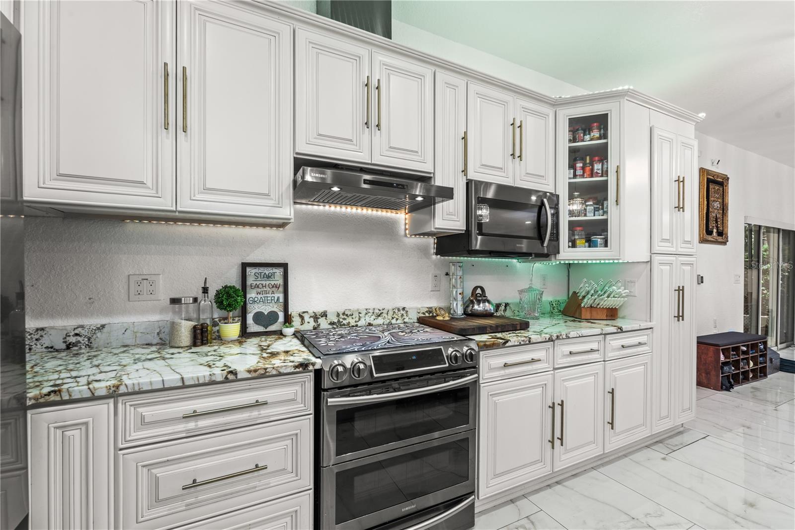 2520 GOMAZ Way ST PETERSBURG, FL 33712